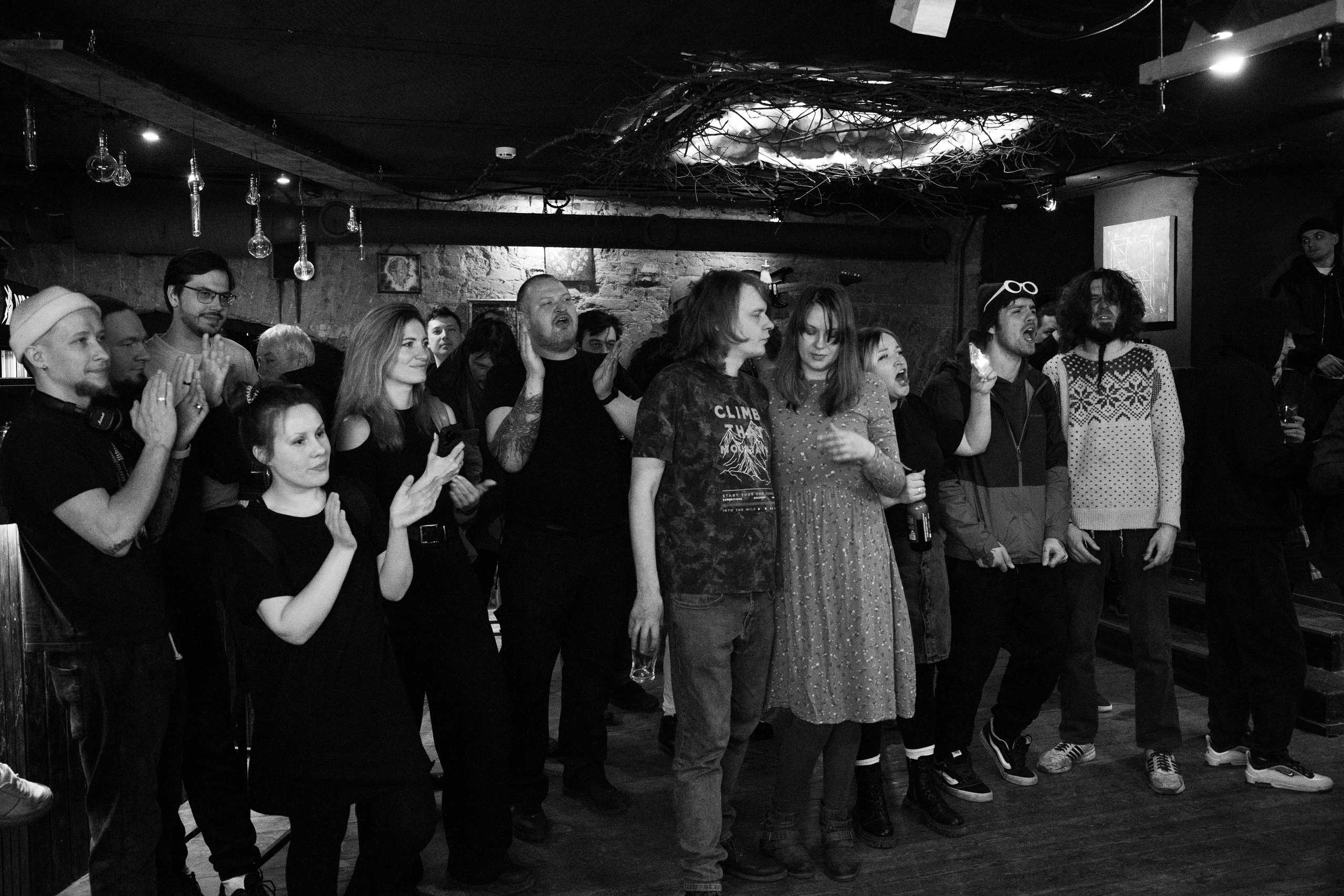 Сатива|Debaser. Концертный и репортажный фотограф в Санкт-Петербурге Слава Пахомов