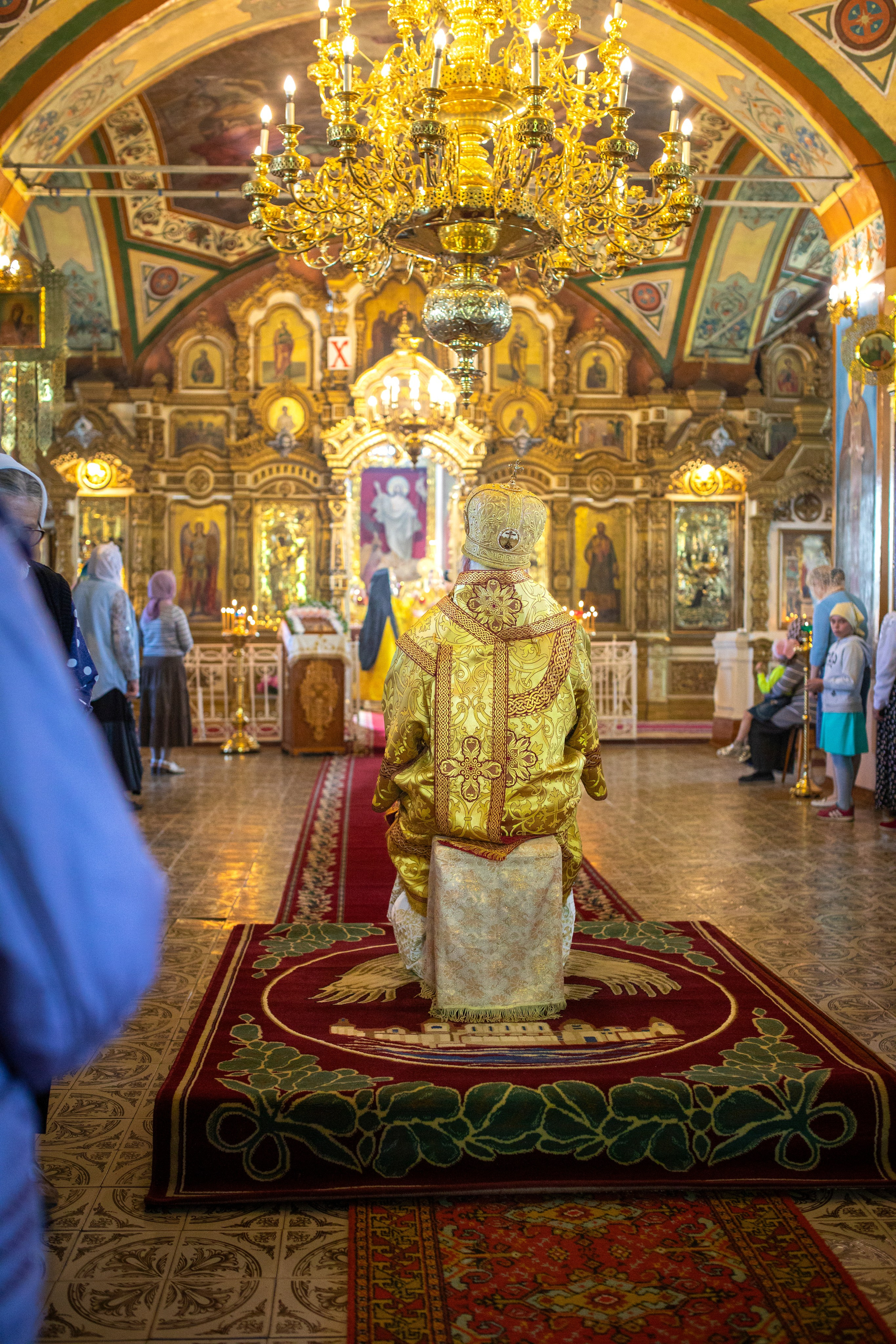 Служба епископа Александровского и Юрьев-Польского Иннокентия. Арт- фотограф Москва