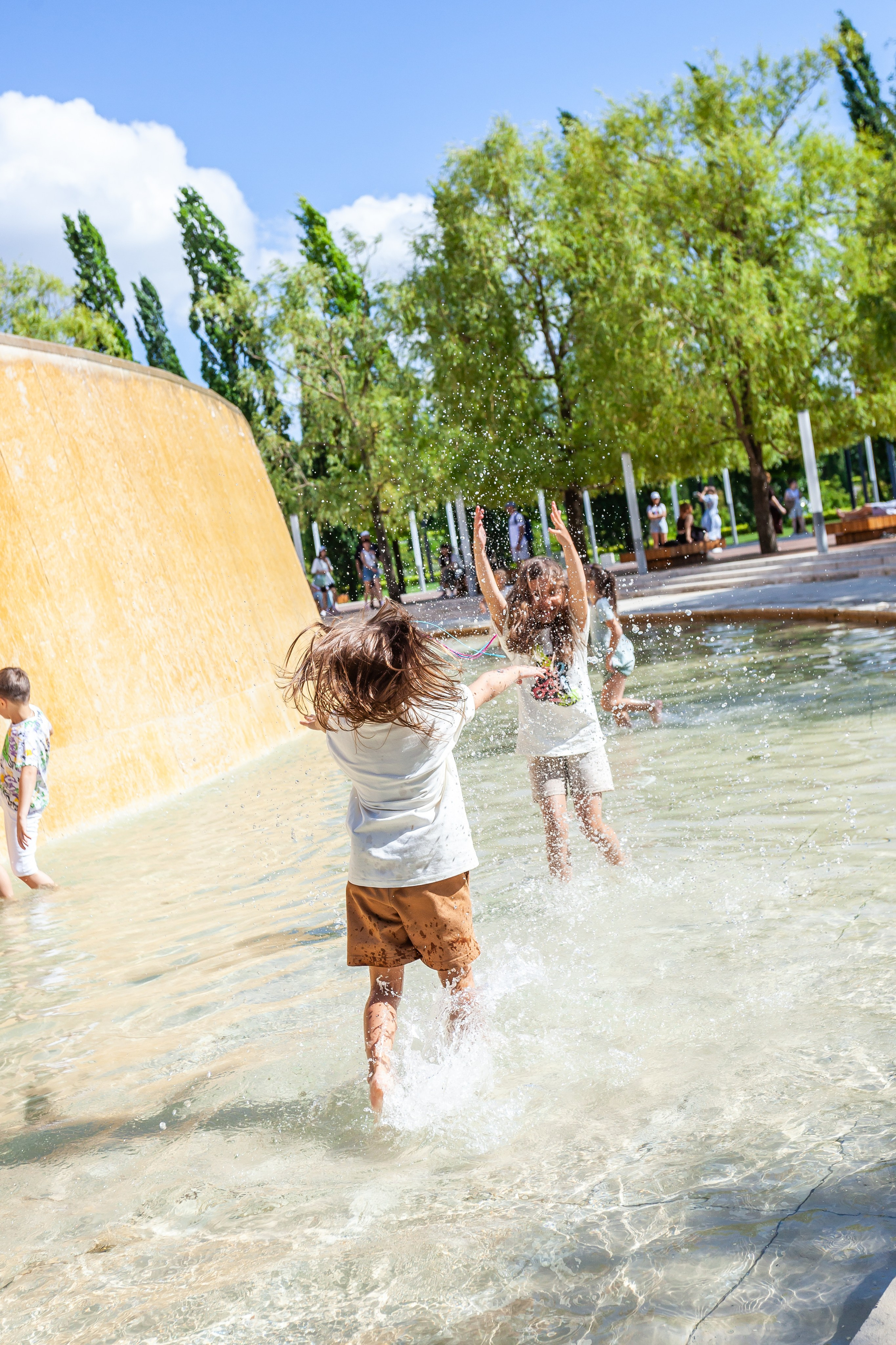 В парке. Фотограф Денис Денисов