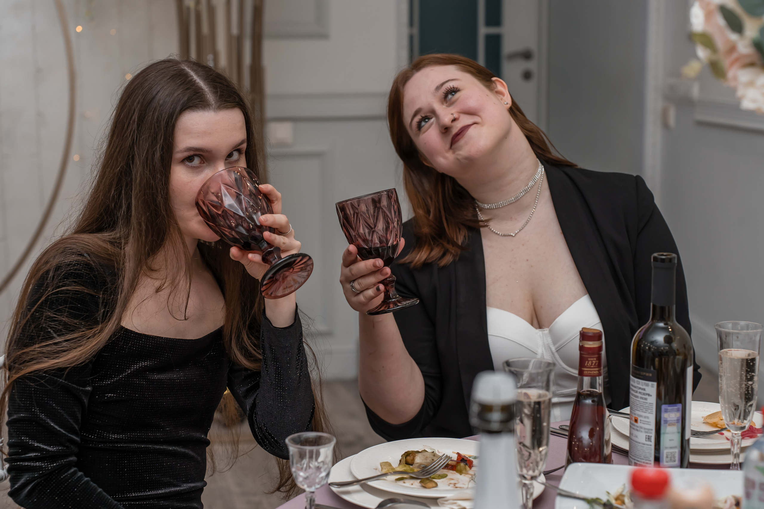 Ищете профессиональных фотографов на свадьбу в Санкт-Петербурге?