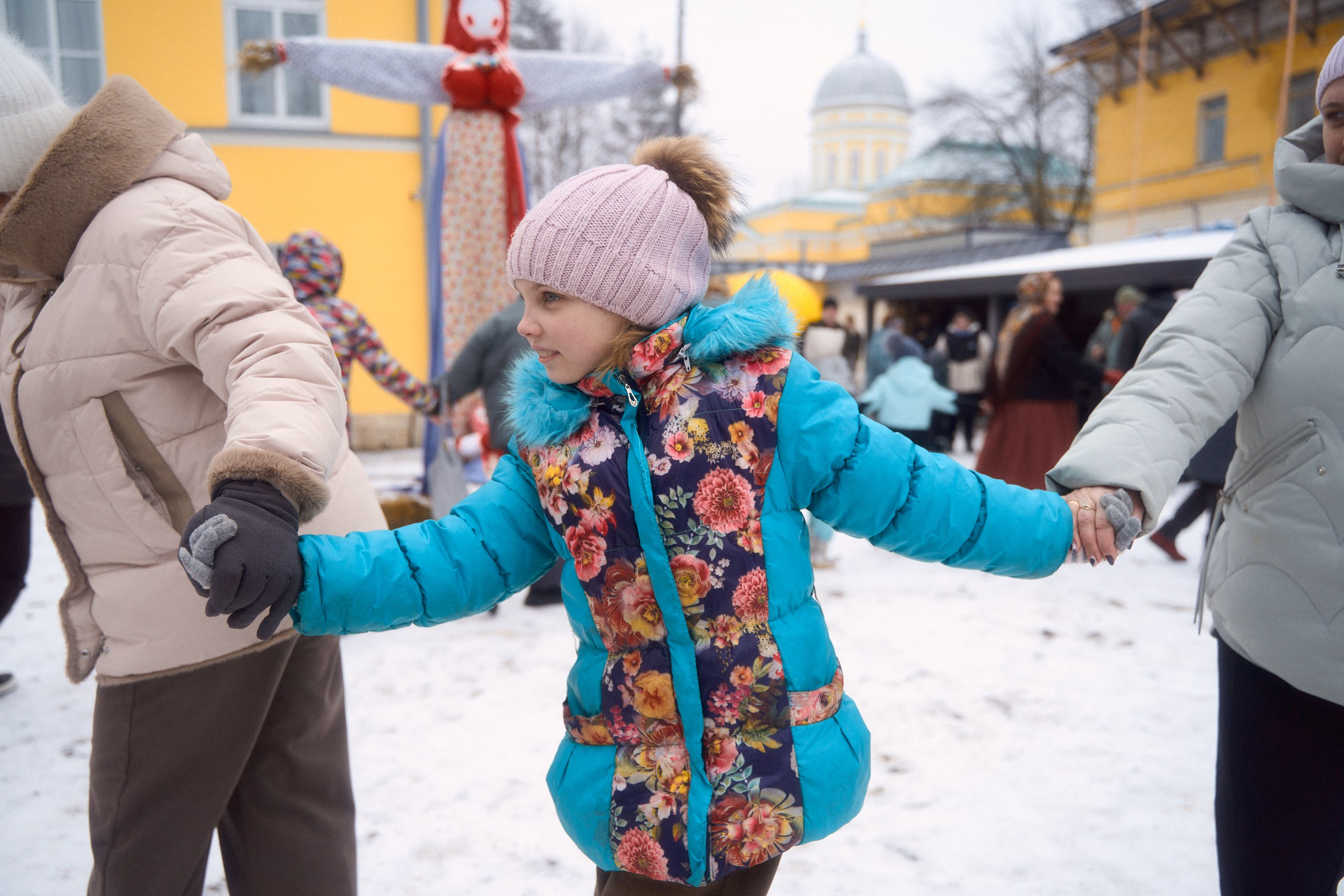 Масленица в Торжке 2 марта 2025 во дворе оникса