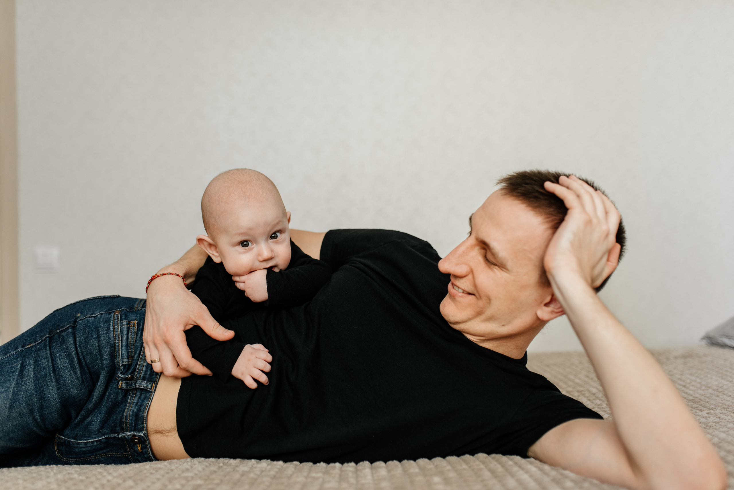 Андрей Оля Артем. Семьи