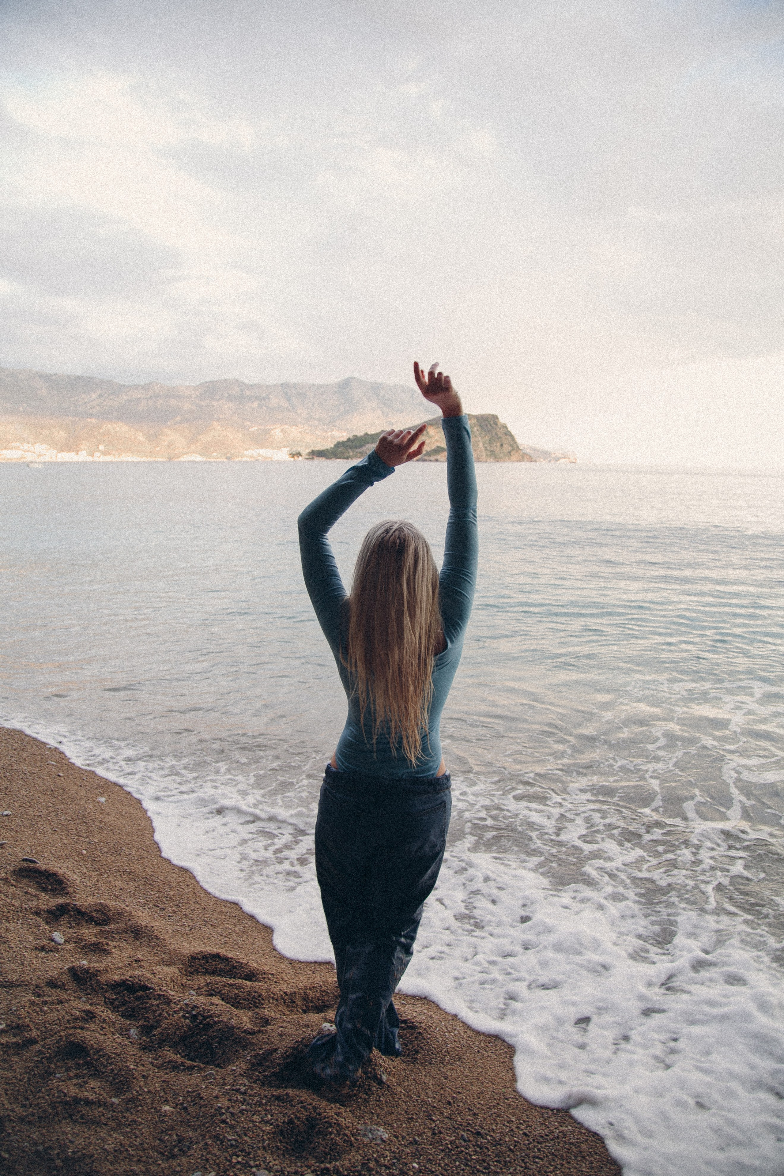 Женская фотосессия на море в Черногории. Семейный и свадебный фотограф в Черногории Татьяна Белякова