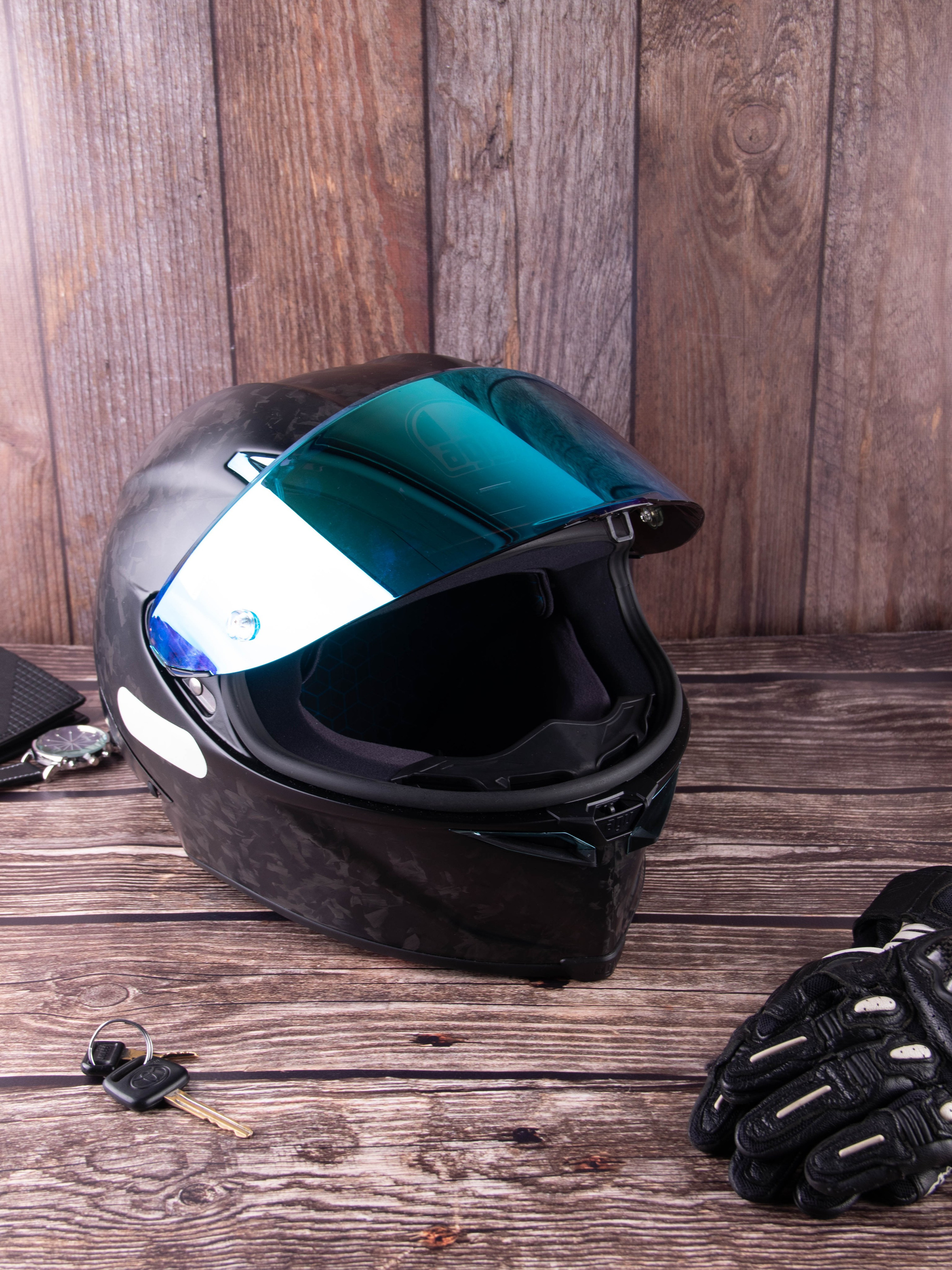 Мотоциклетный шлем. «Матрица»