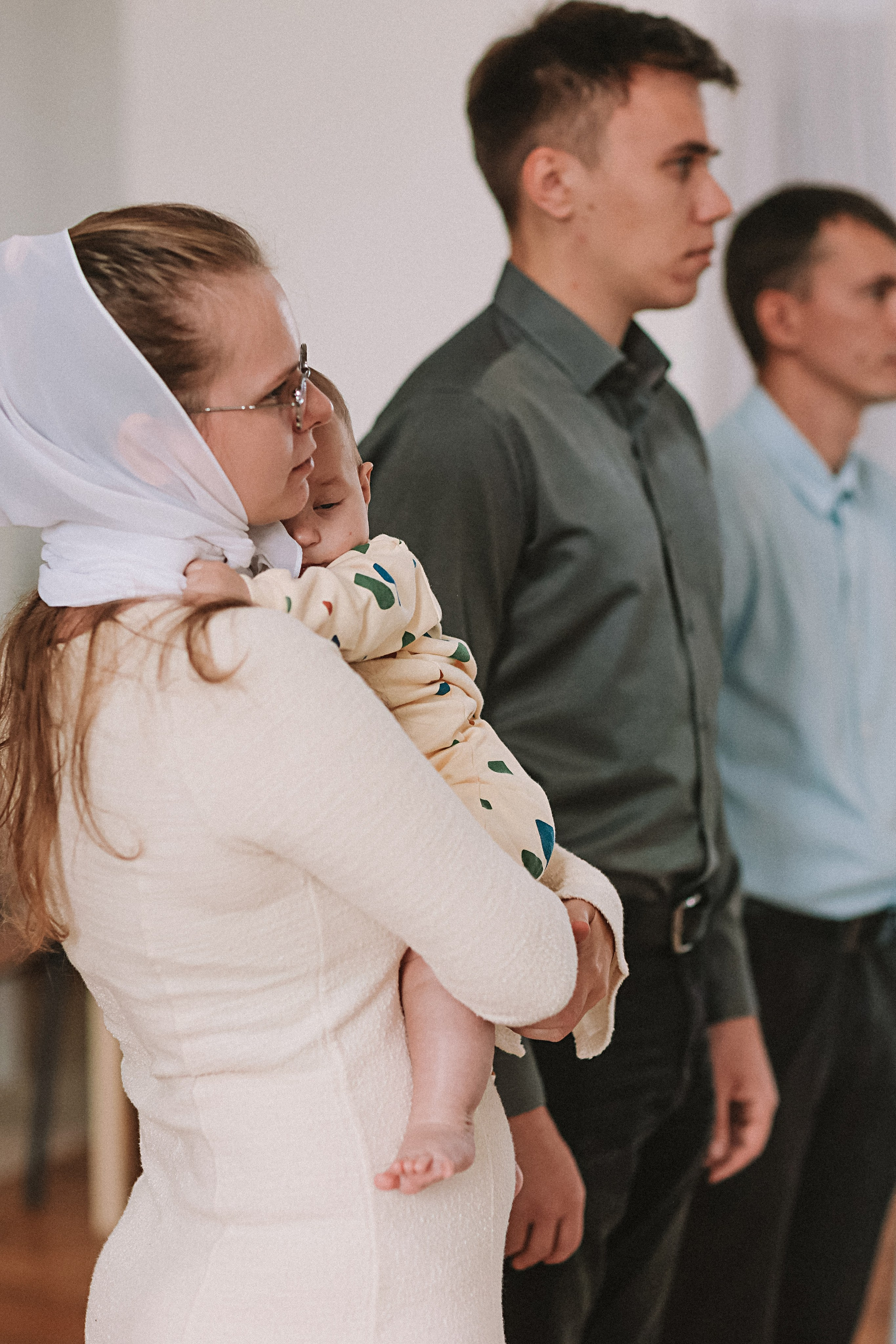 Крещение церковь около моста влюбленных. Семейный фотограф Тюмень, фотограф на роды Салмина Мария