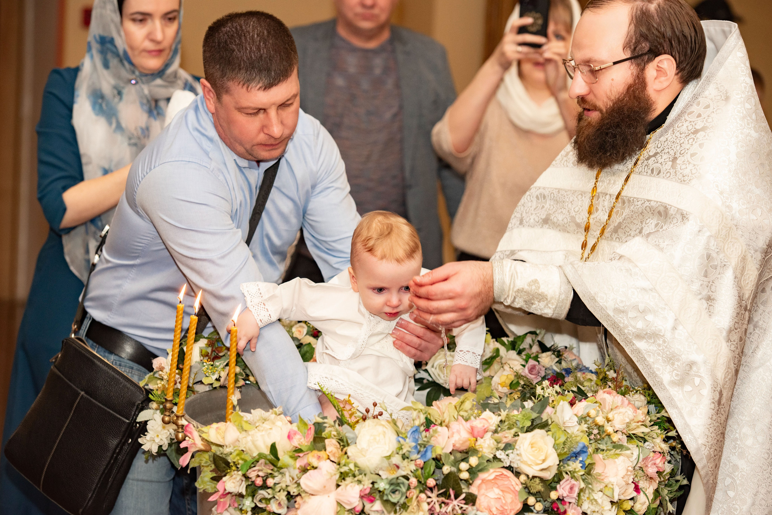 Фотограф на крещение. Свадебный, семейный, фэшн фотограф, школьный фотограф в Сочи