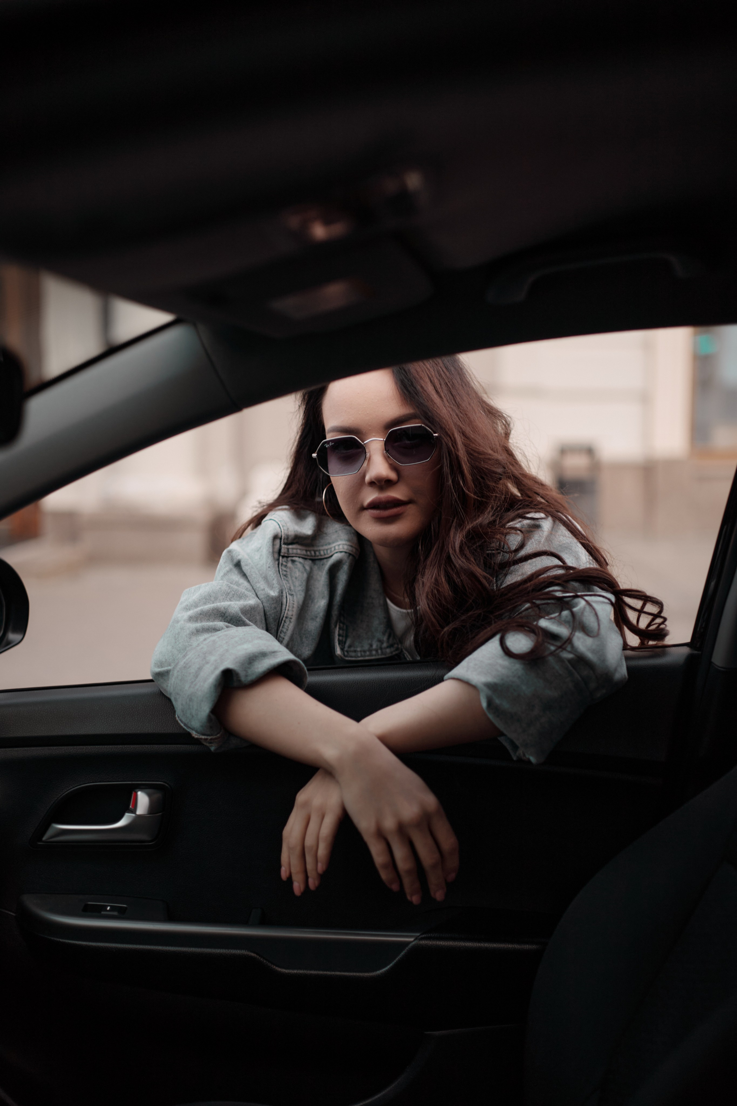 Регина и авто. Фотограф из Казани