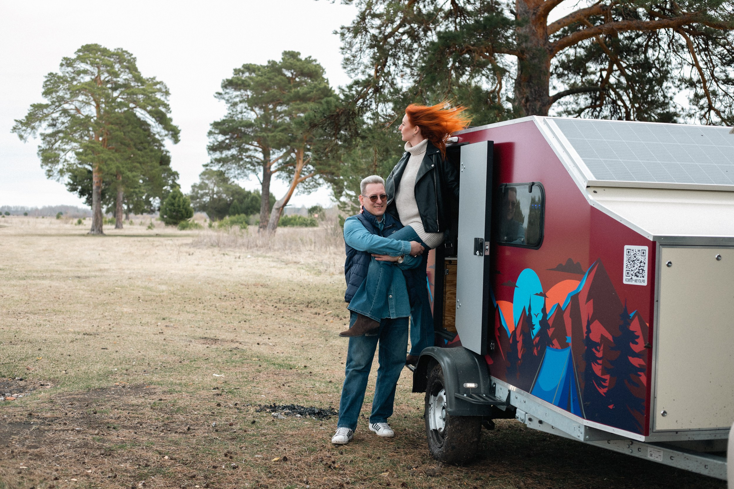 Love story camper. Фотограф в Тюмени Даша Михнова. Портреты, фотопроекты, фотодни