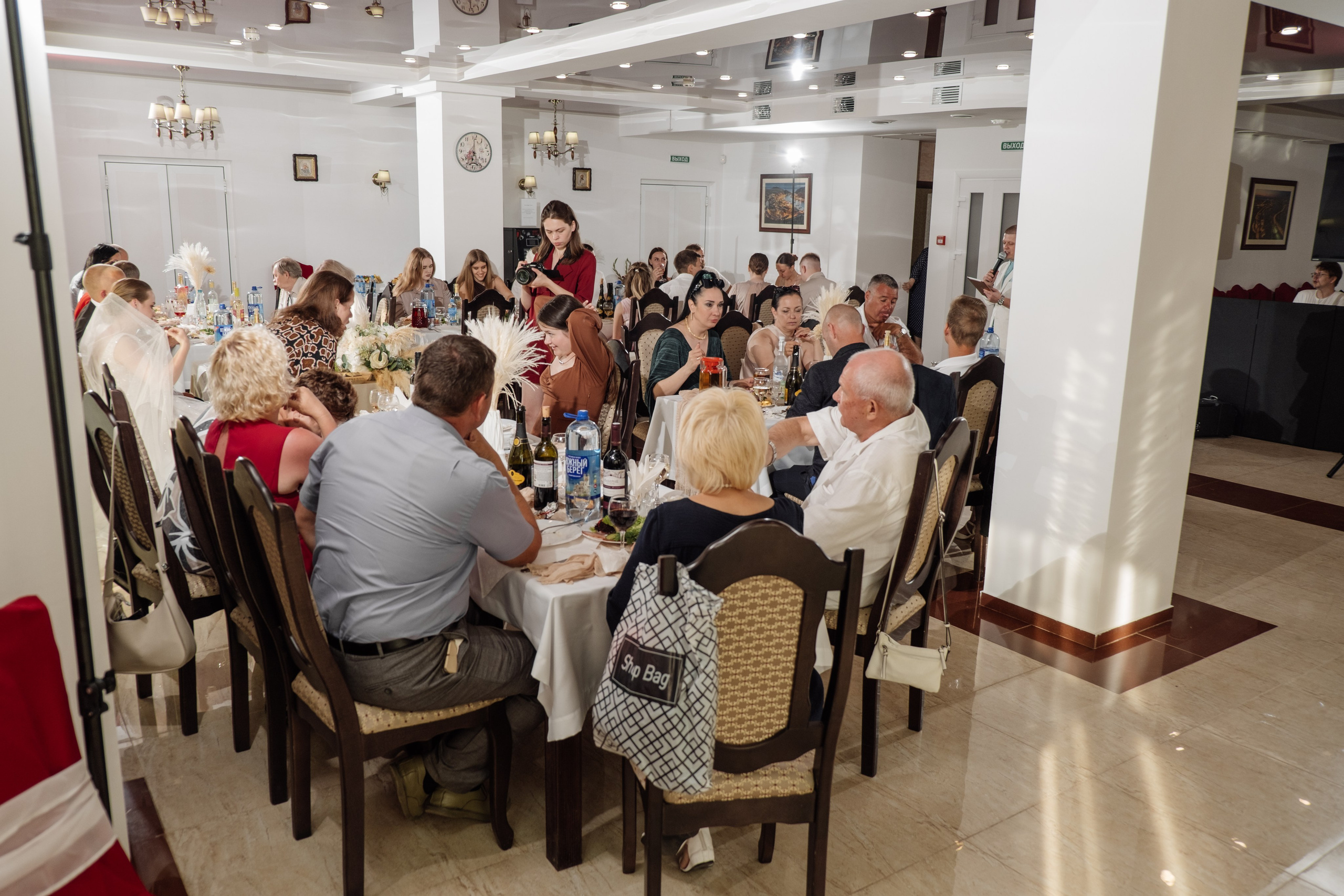 Свадебный ретопртаж. Профессиональная фотосъемка в Крыму. Натуральные эмоции и живые кадры. Забронируйте дату прямо сейчас!
