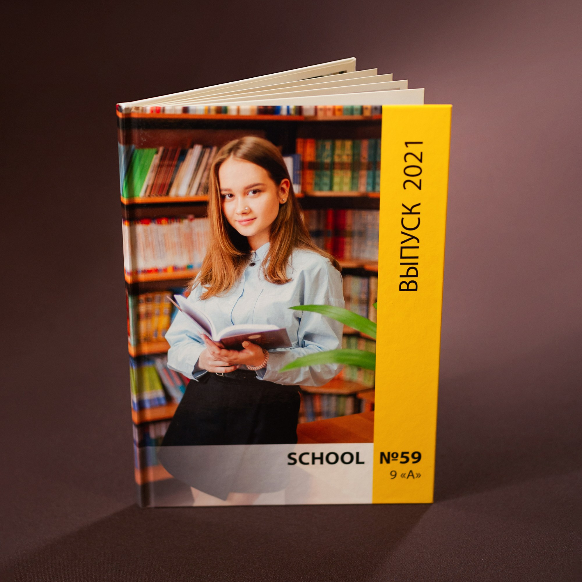 Выпускные альбомы со скидкой!. Выпускные альбомы в Москве и в Астрахани