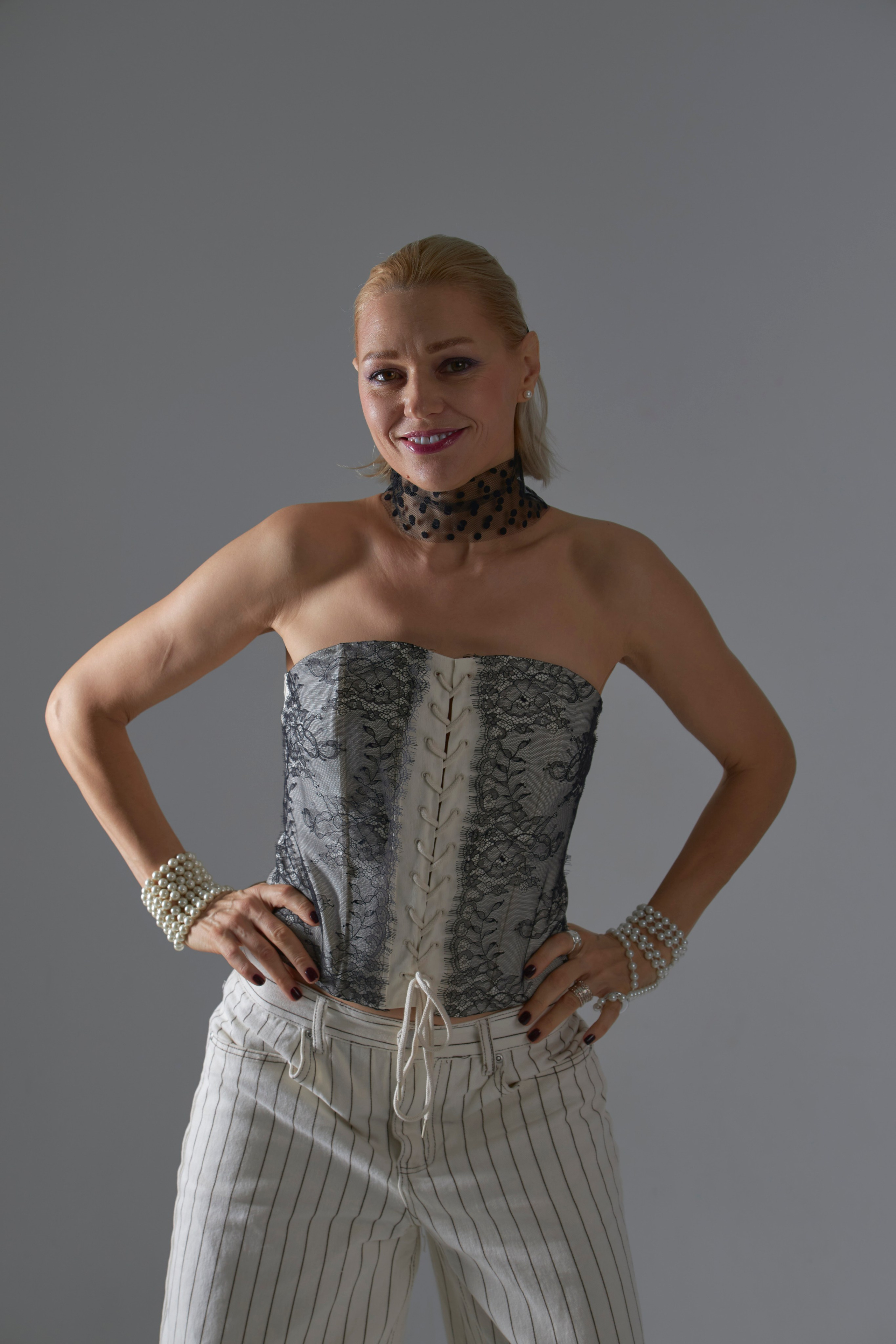 Фотосессия в студии с цветным светом. Анна Потявина. Фотограф Москва