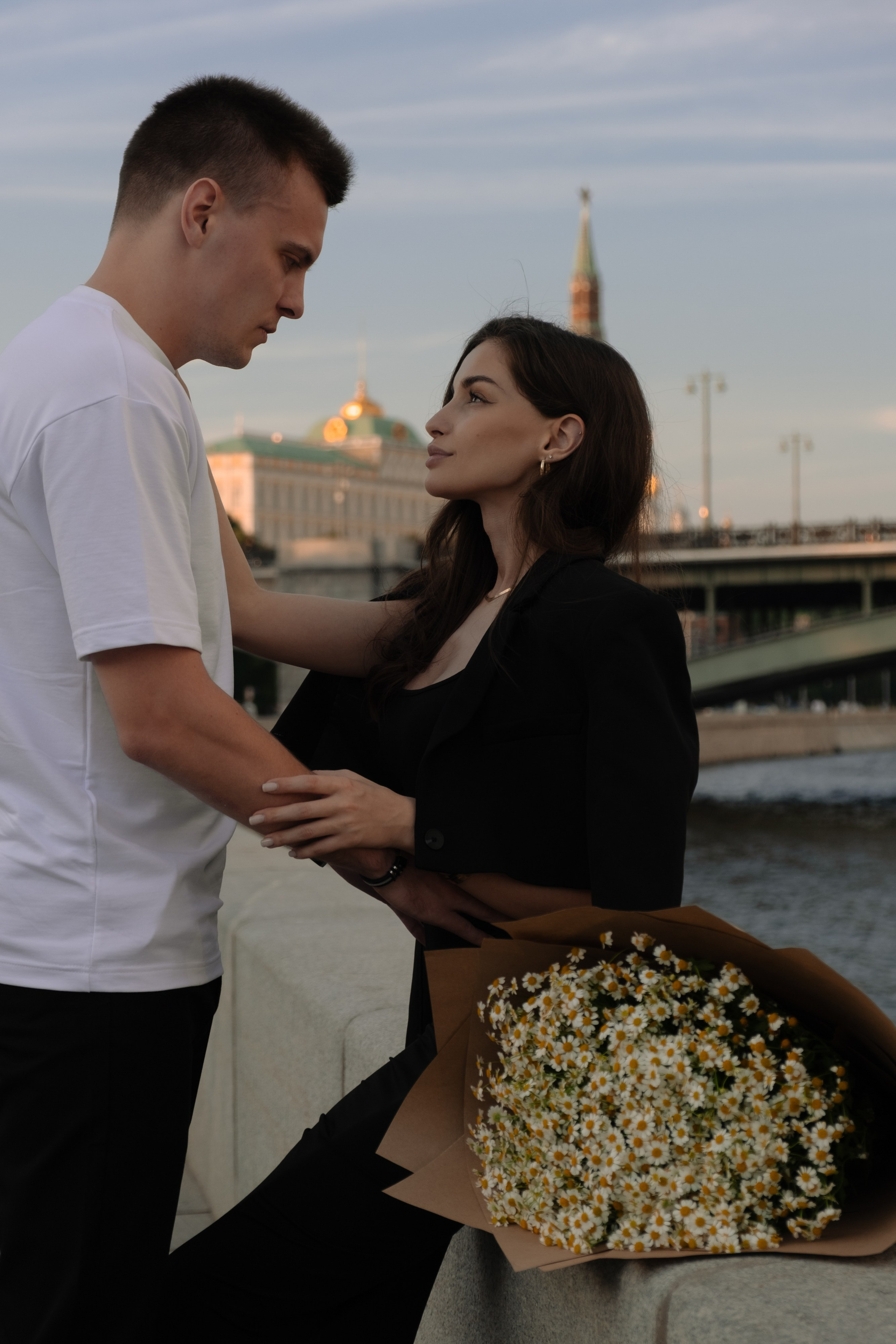 Прогулка на набережной. Мари — фотограф и видеограф из Москвы