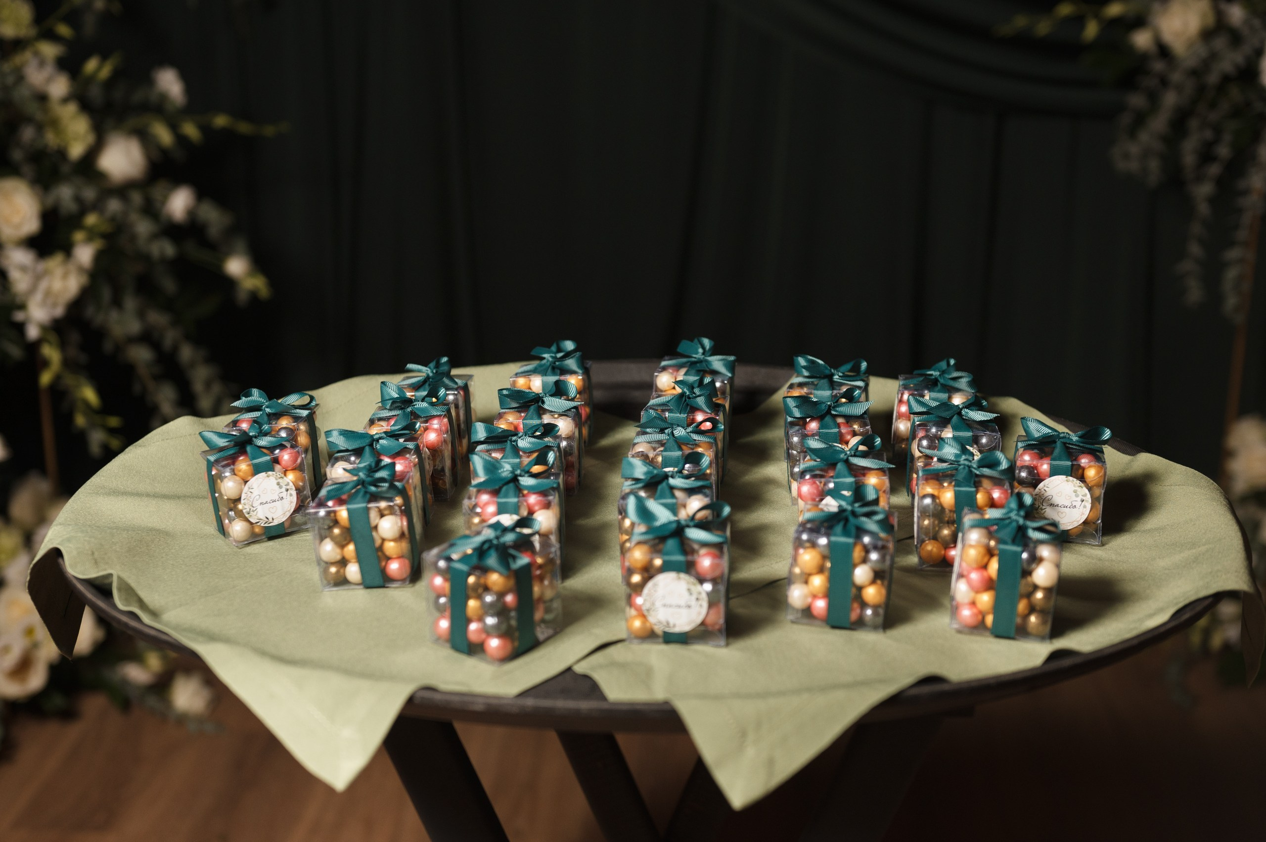 Свадьба в ресторане Берег в Москве. Праздничное агентство ПИОН