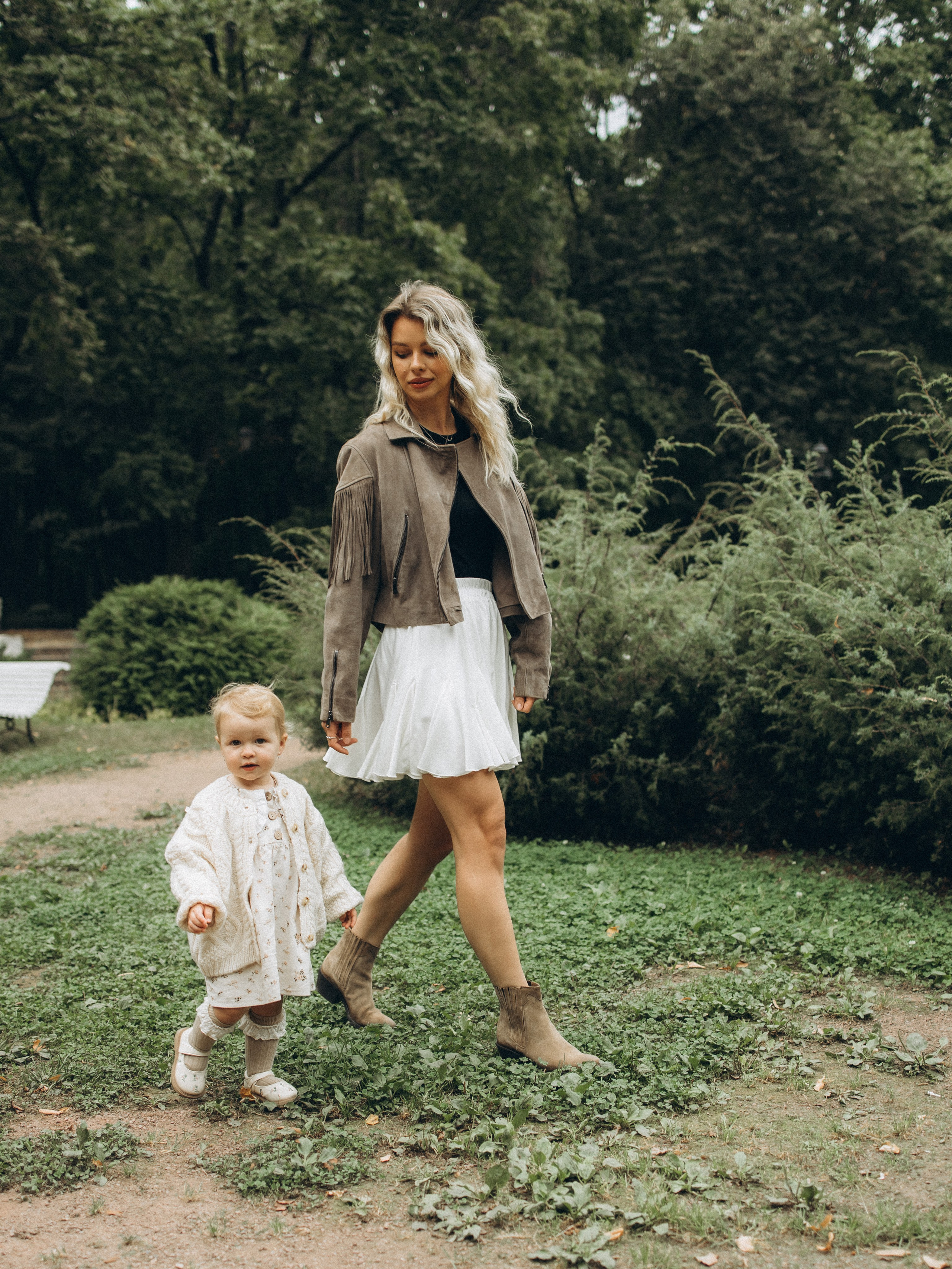 Осенняя история. Вика и Стеша. Фотограф Дарья Соколовская