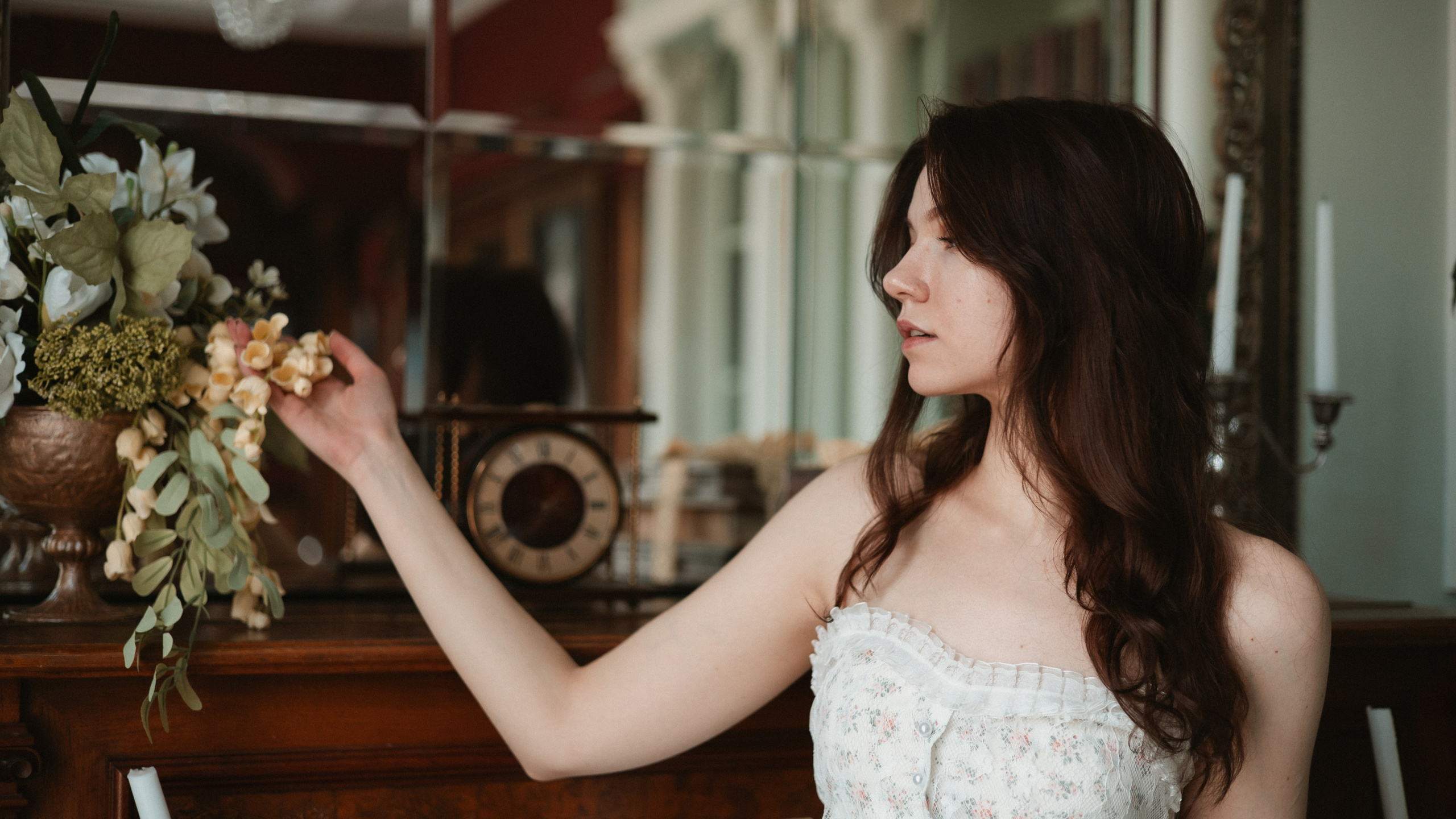 Лолита. Фотограф Julia Milton | Портреты, съемки для маркетплейсов, лавстори, съёмка беременности в Санкт-Петербурге. Обучение фотографии в Спб очно