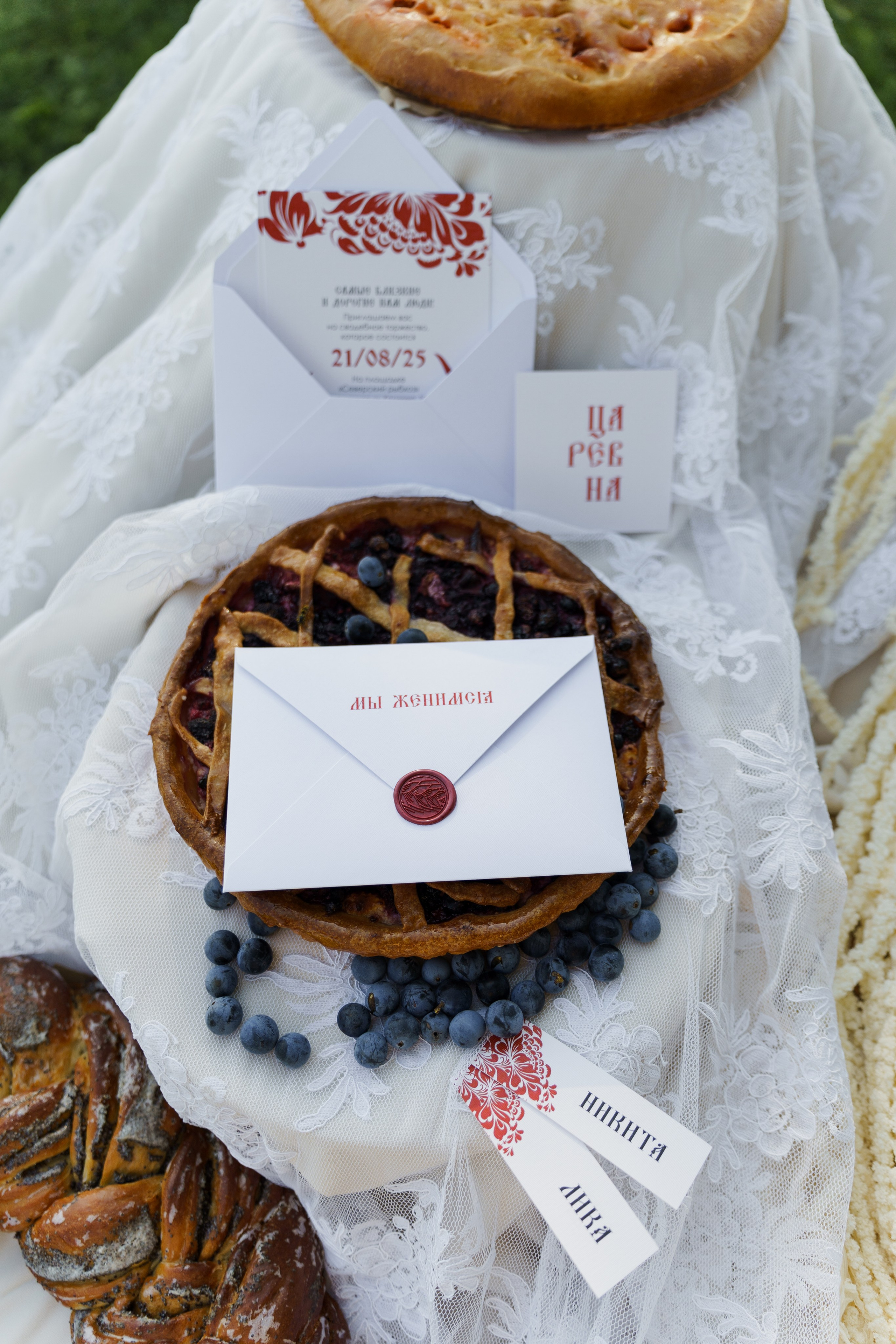 Свадебная фотосъемка в русских традициях от ТВИНС СТУДИО. ТВИНС СТУДИО — лучшие свадебные фотографы и видеографы в Краснодаре