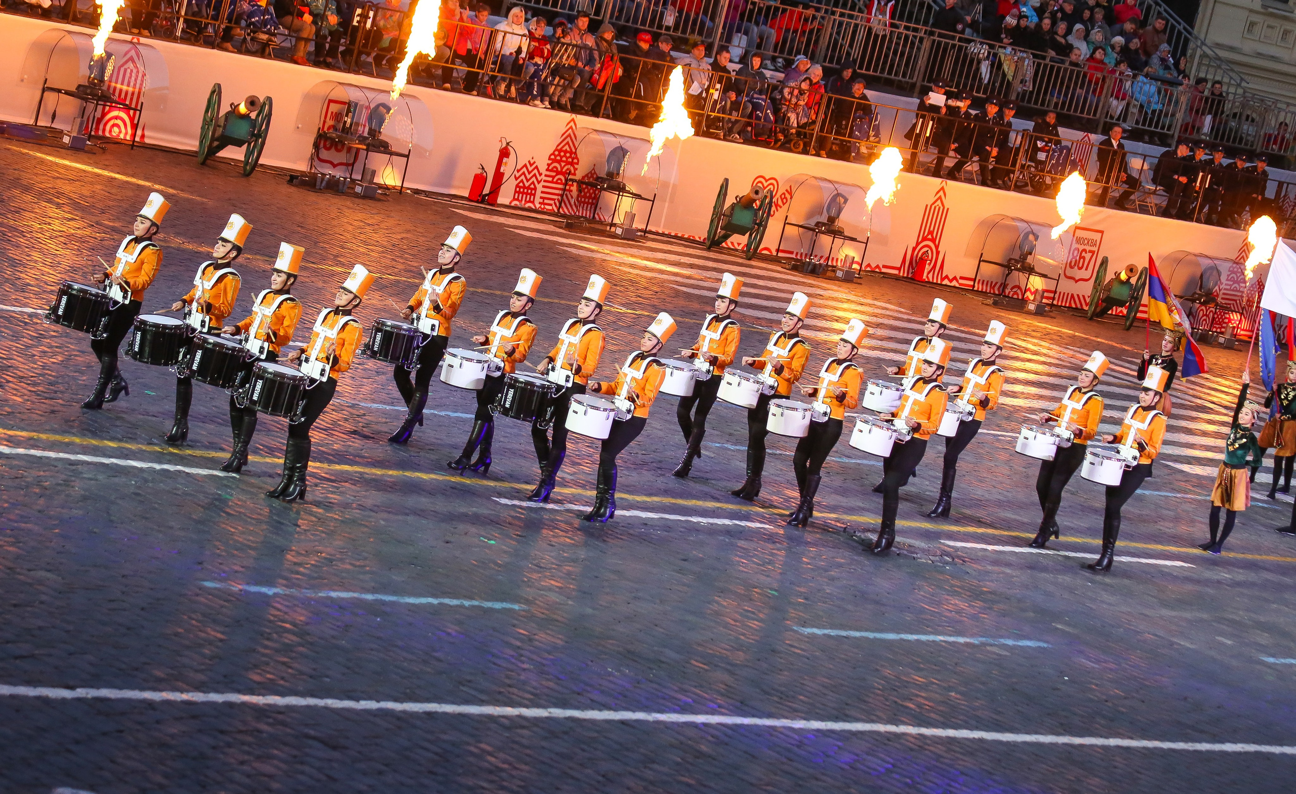 Фестиваль «Спасская башня» — 2014. Дарья Письменюк / Darya Leitstern — фотограф, музыкант, журналист, путешественник