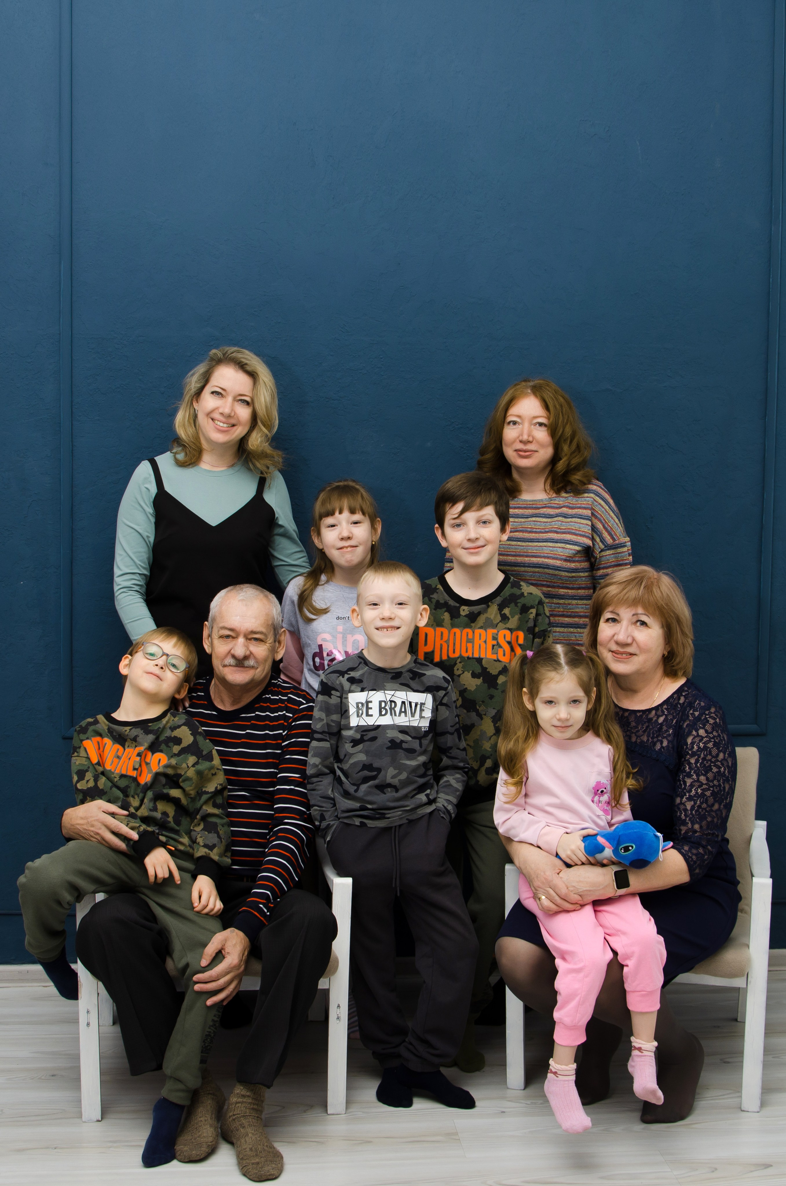 Фотограф Алексей Акуленко, семейная фотосессия. «Окна» интерьерная фотостудия, г. Юрга