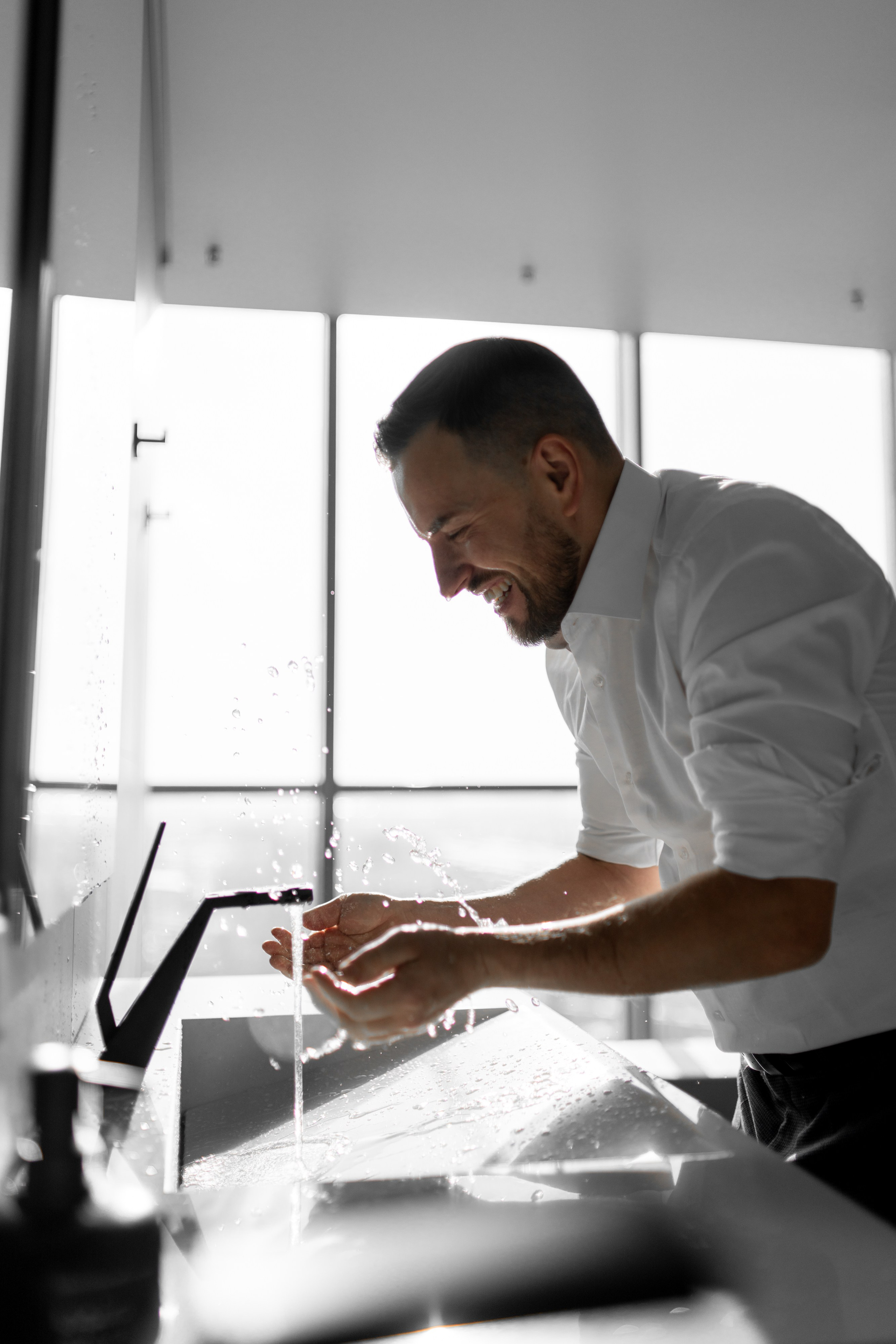 Мужской портрет мужской фотограф имиджевая сьемка мужчин в санкт-петербурге стильное фото мужчины в фотостудии Арт плэйс фактура на площади конституции