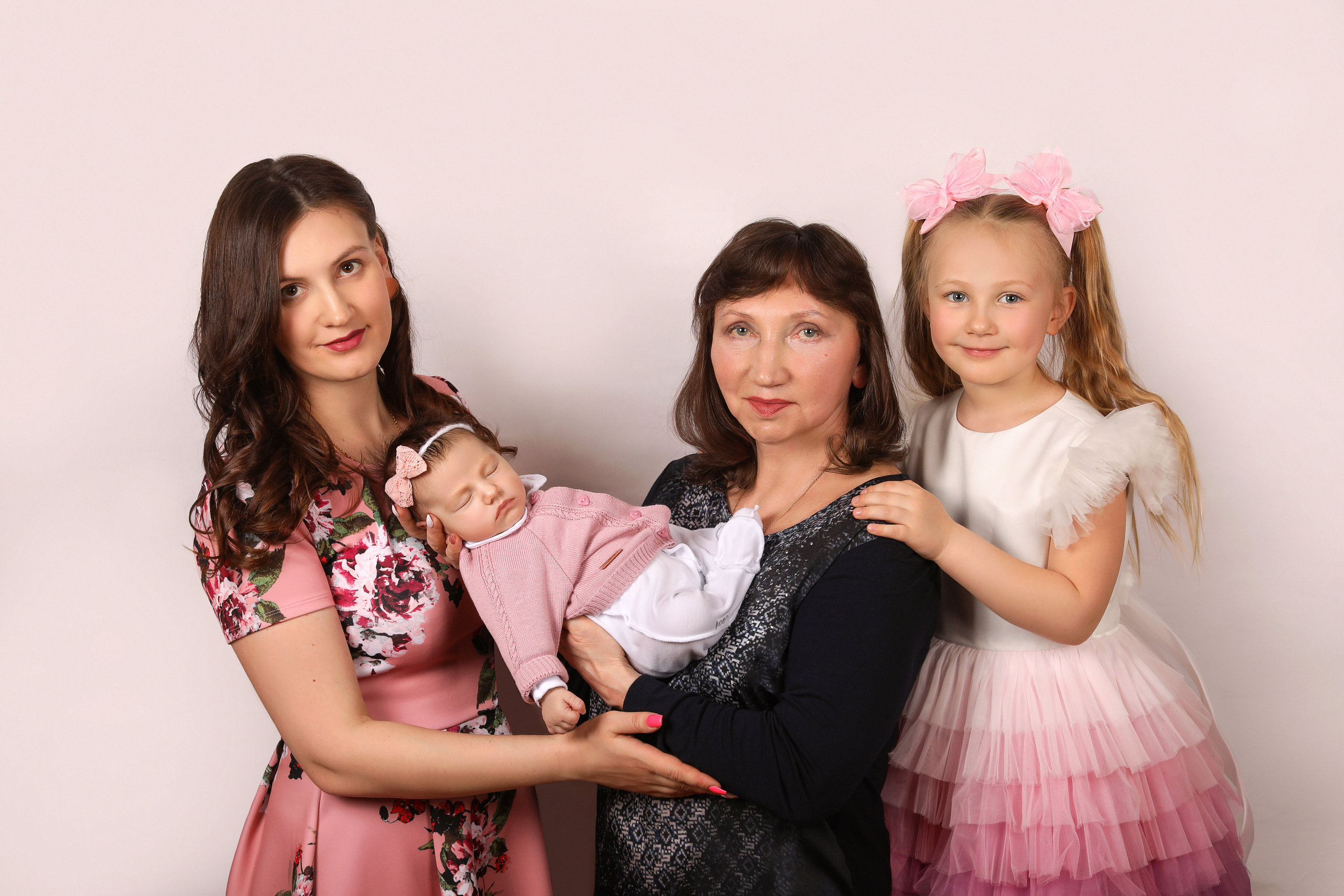 Эмилия — пакет № 3 «ПРЕМИУМ». Фотограф новорожденных в г. Великий Новгород — Екатерина Новикова