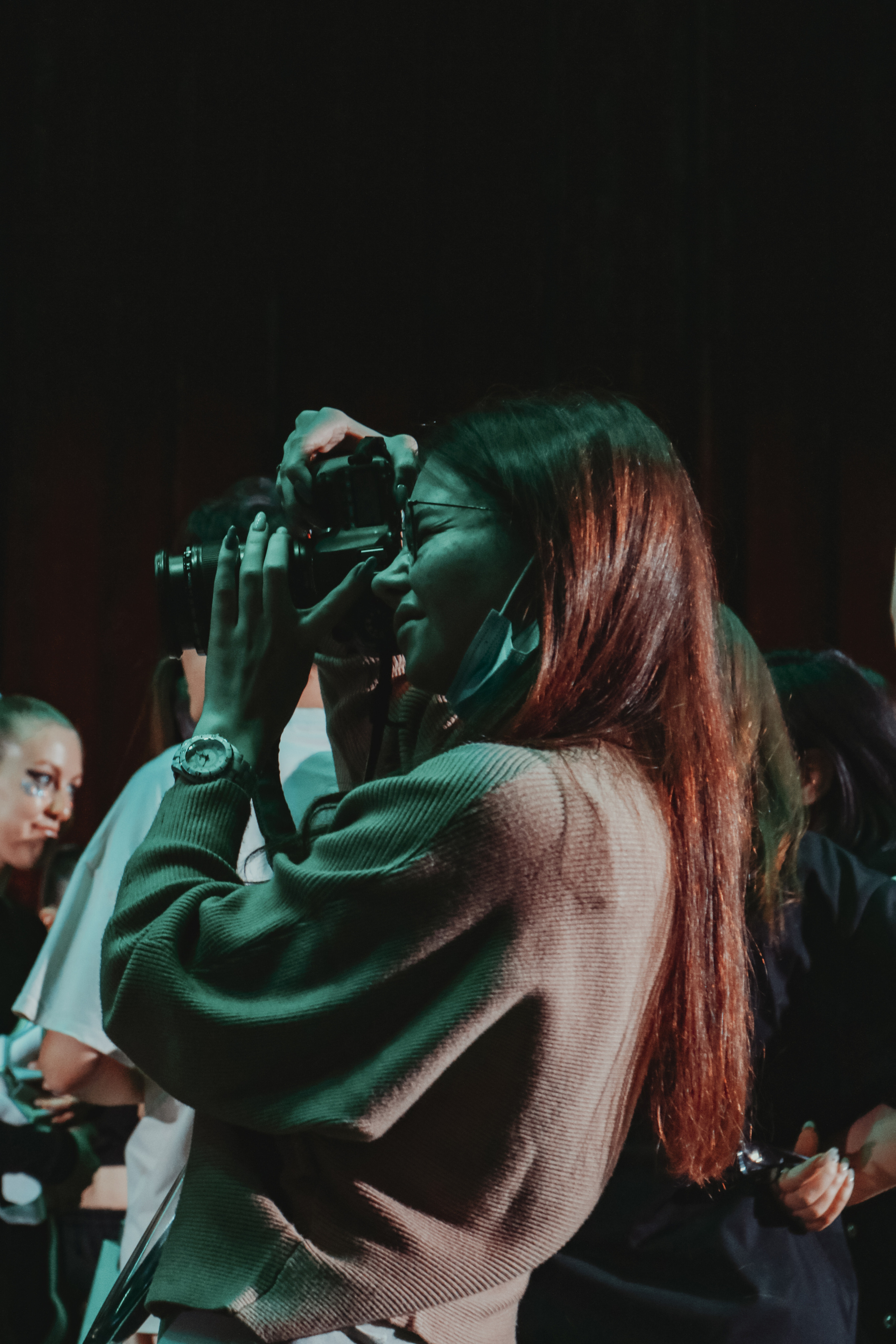 Репортажная съемка мероприятия "Мини-Капустник ЭМИТ" 2021. Фотоаппарат: Canon 550D. Объектив: Canon EF-S 18-55mm f/3.5-5.6 IS STM