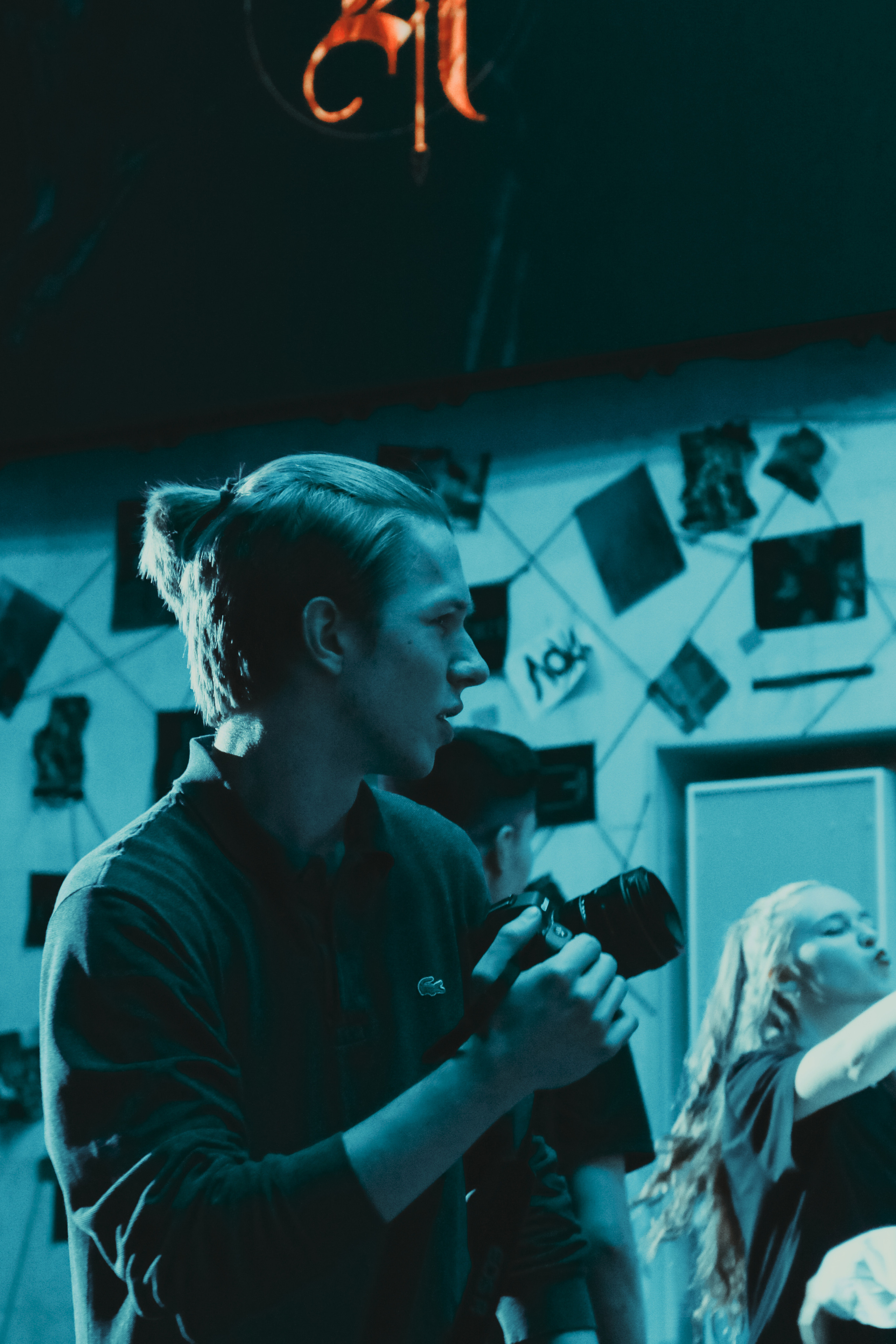 Репортажная съемка мероприятия "Мини-Капустник ЭМИТ" 2021. Фотоаппарат: Canon 550D. Объектив: Canon EF-S 18-55mm f/3.5-5.6 IS STM