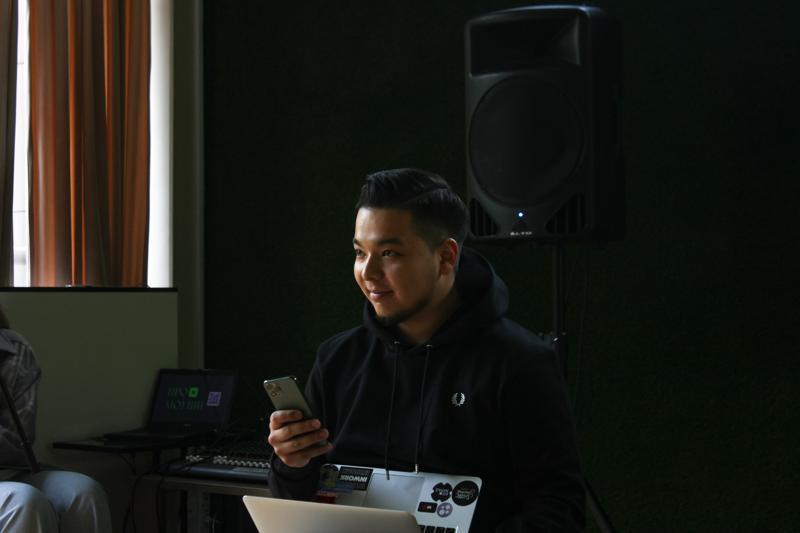 Репортажная съемка мероприятия "Импульс Вокал" 2021. Фотоаппарат: Canon 550D. Объектив: Canon EF-S 18-55mm f/3.5-5.6 IS STM