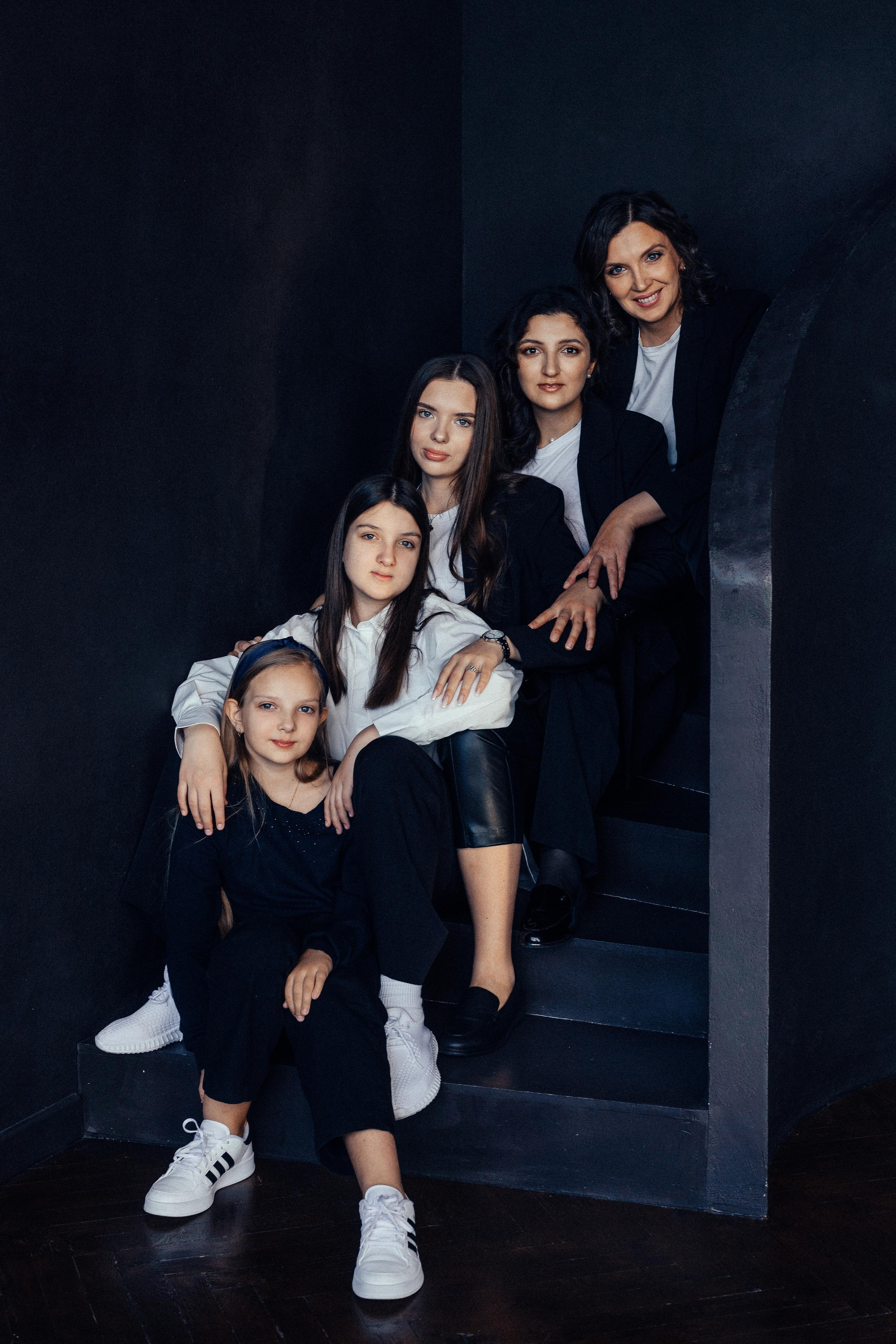 Наташа и дочери. Портретный арт-фотограф в Екатеринбурге Алена Нестерова