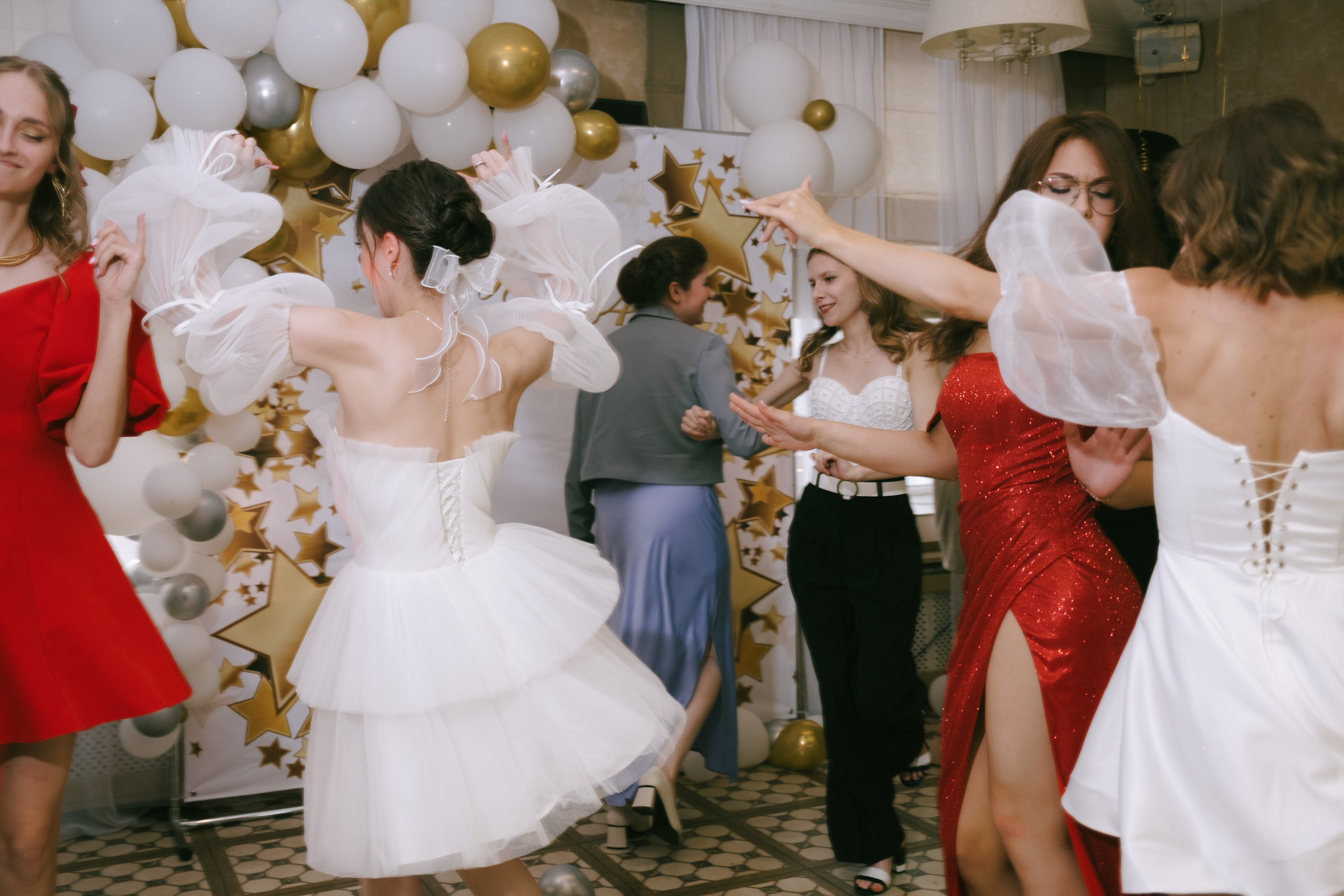 Съемка на выпускных программах. Свадебный и репортажной фотограф Денис Ожигин в Краснодаре и Краснодарском крае