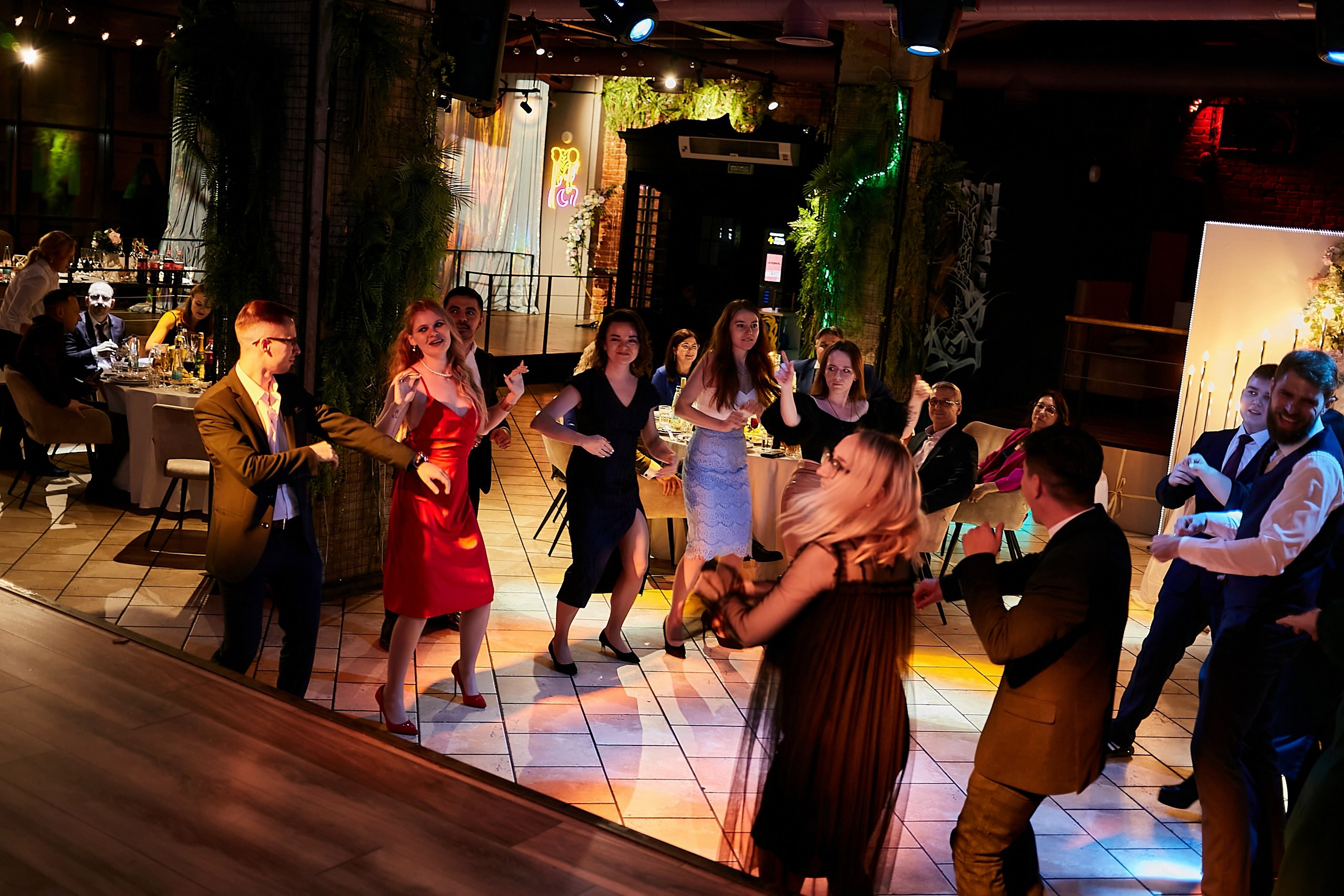 Антон & Гульназ. Фотограф и Видеограф в Москве. Олег Корушев