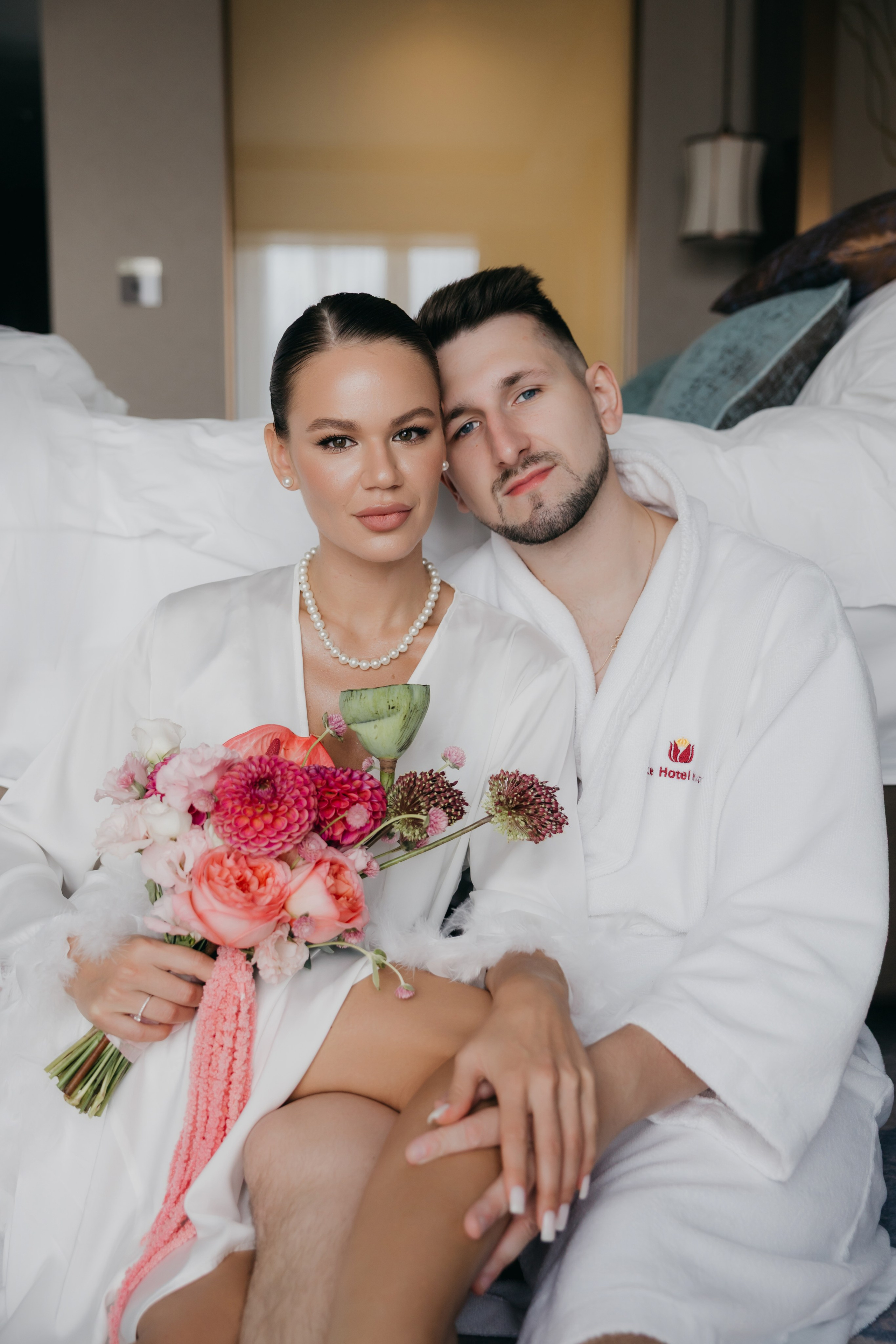 Свадебная фотосессия в отеле Soluxe Hotel Moscow. Свадебный фотограф в Москве Екатерина Гусева