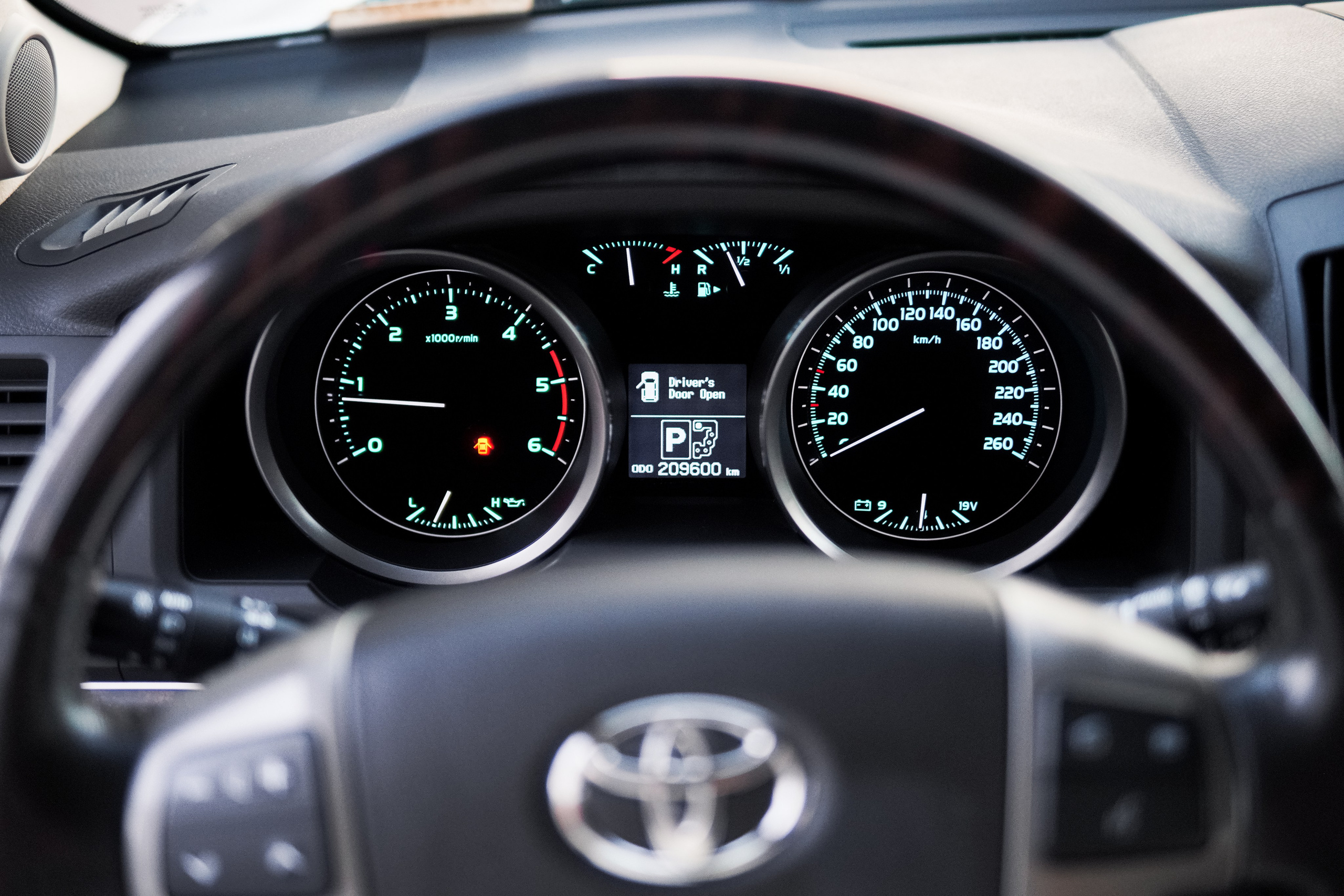 Toyota Land Cruiser 200. AutoAlexArt