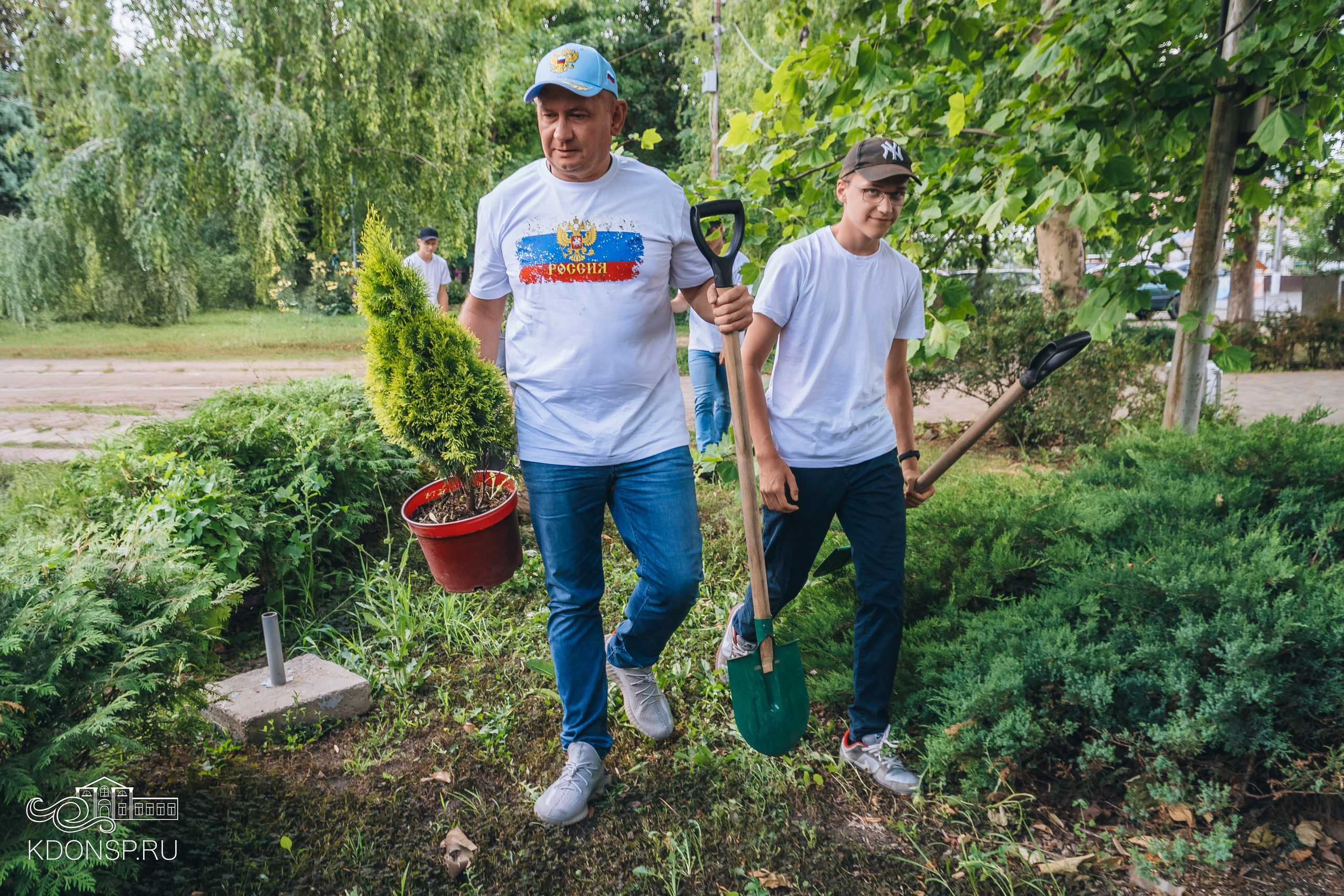 «Сад Памяти». Новотитаровский Дом культуры