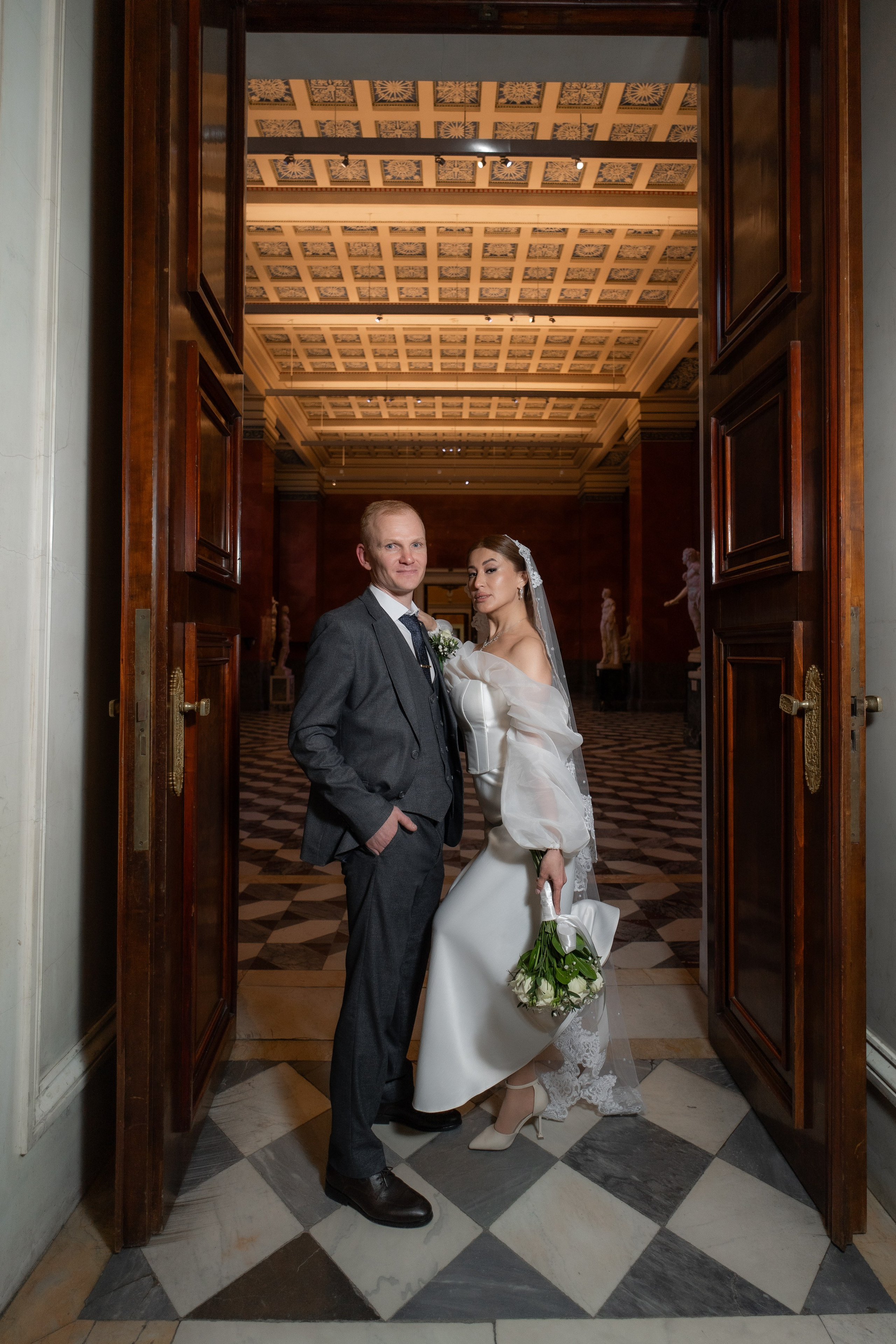 Места для фотосессии зимой в плохую погоду в Санкт-Петербурге. Свадебный фотограф Александр Невский в Санкт-Петербурге