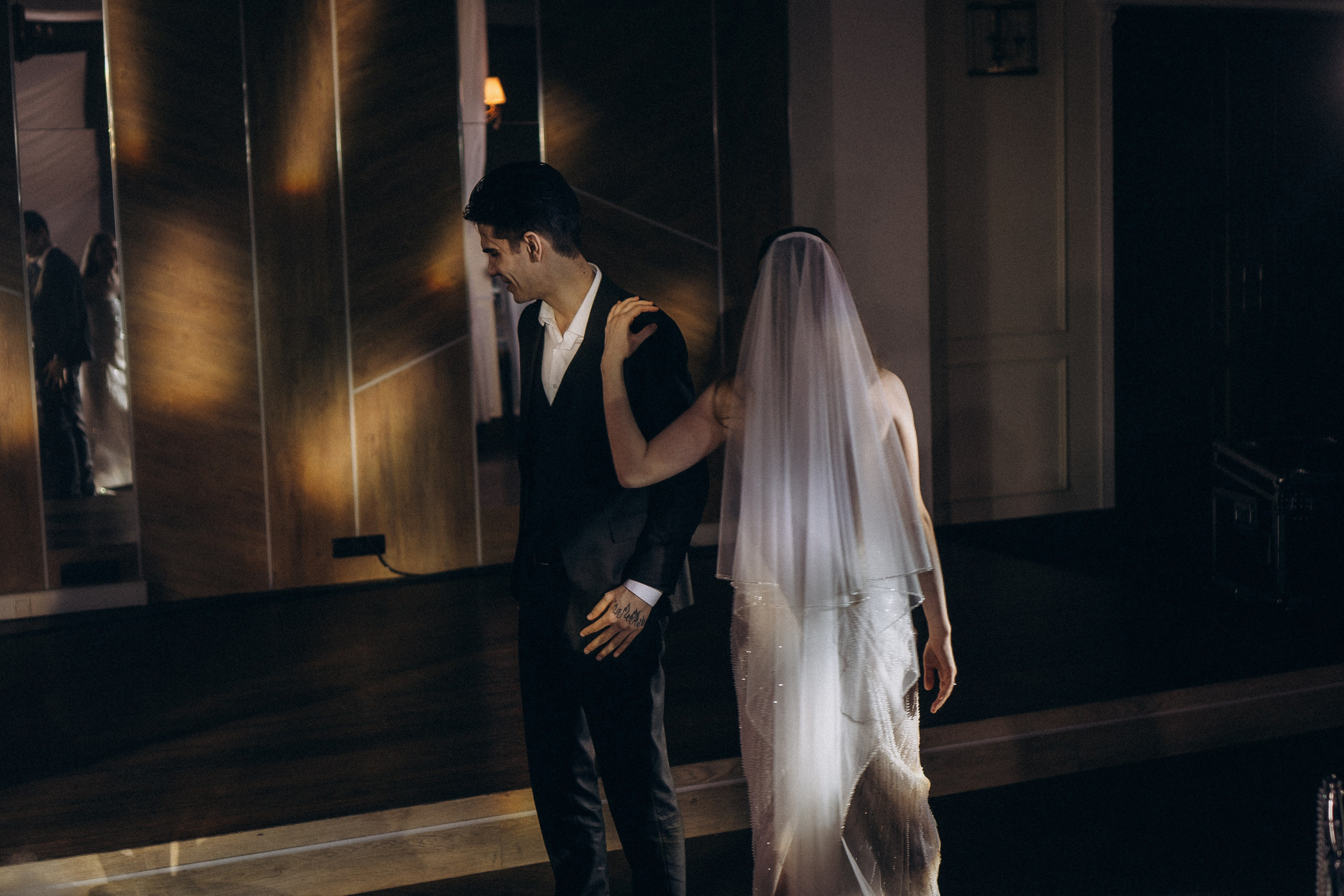 СВАДЕБНАЯ СЬЕМКА СБОРОВ В ОТЕЛЕ И ВЫЕЗД НА ЦЕРЕМОНИЮ (СНЯТО В СИБИРЕ В НИЖНЕВАРТОВСКЕ). Профессиональный фотограф, Санкт-Петербург — Виктория Богомолова