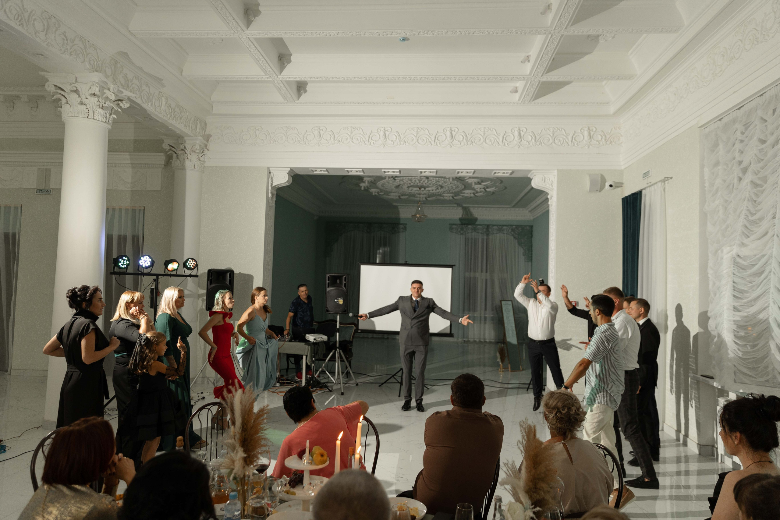 Дом Культуры. Я Ира и я фотографирую свадьбы более 10 лет