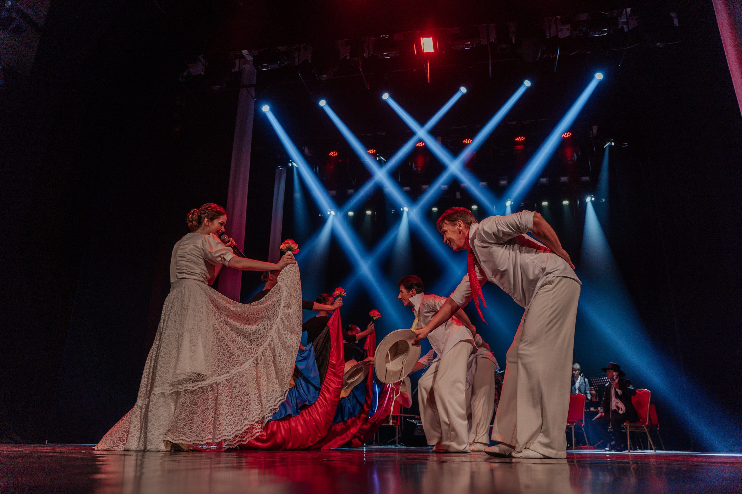 AMOSOVA. Фотограф первого впечатления