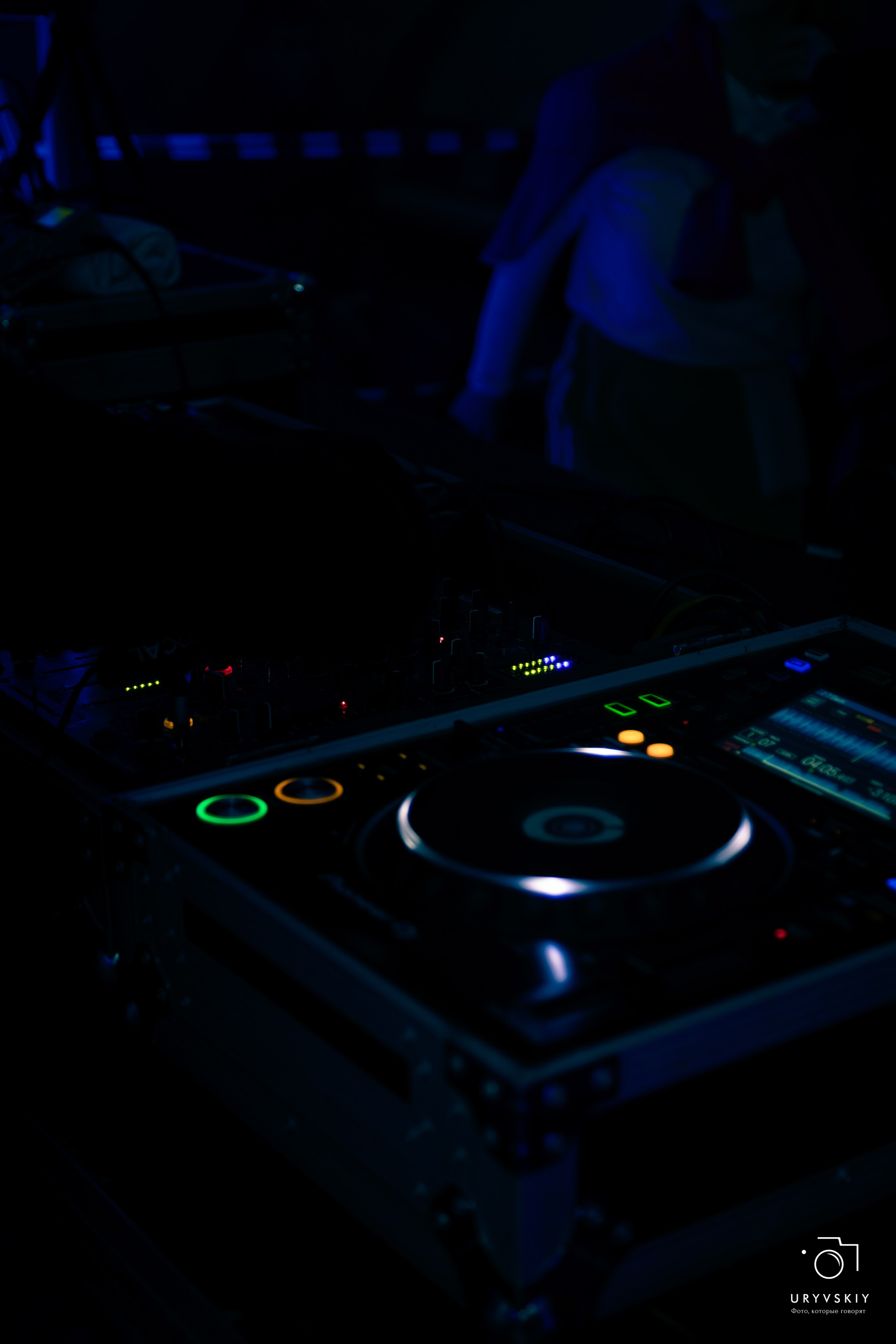 Рейв на Центральном рынке. Игорь Урывский. Фотограф Красноярск