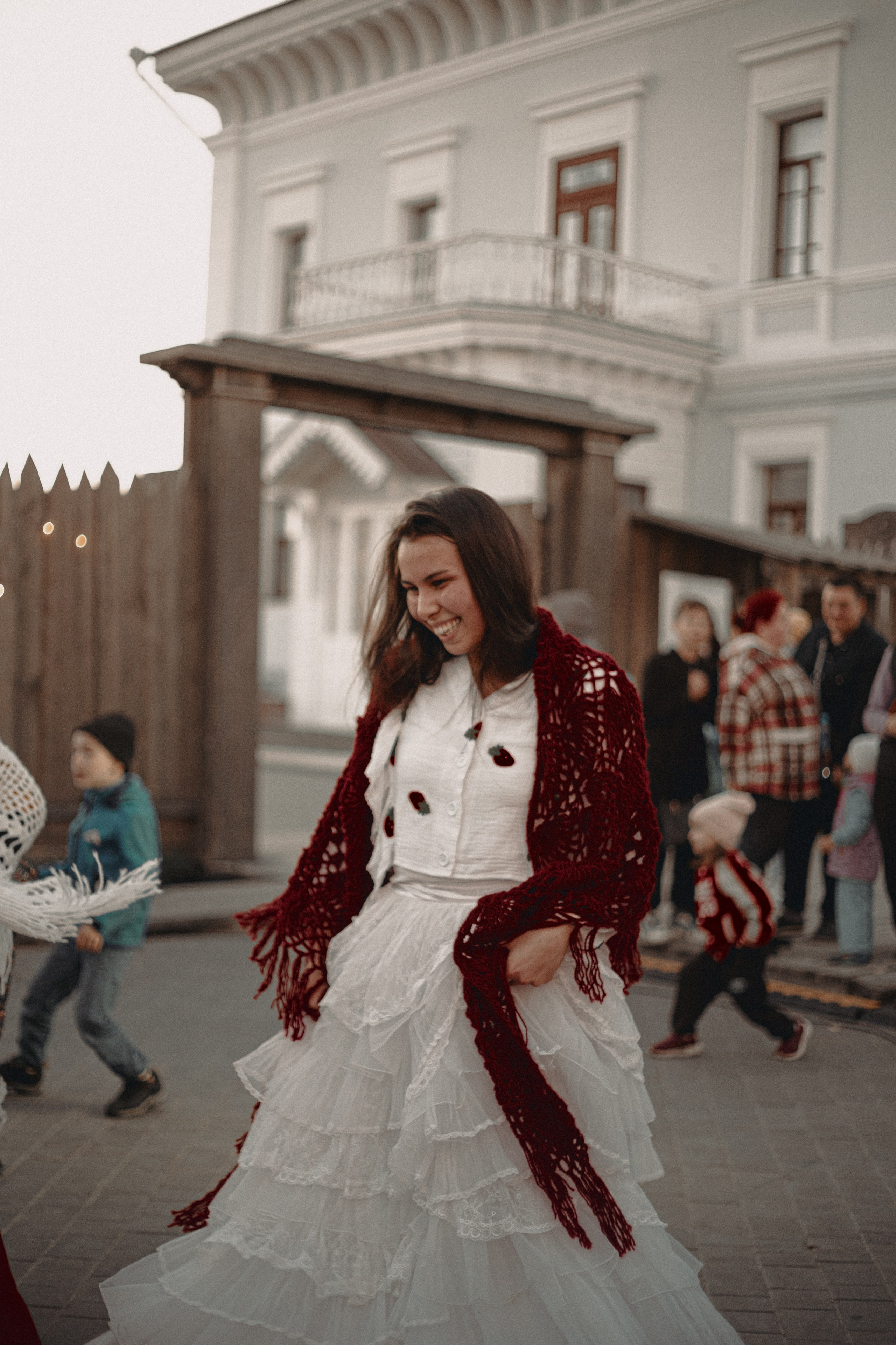 Спектакль «Куриное кабаре» от Свободного молодежного театра | Тобольск. Арт-фотограф Крис Л. в Тобольске: портрет, семейные, свадьбы