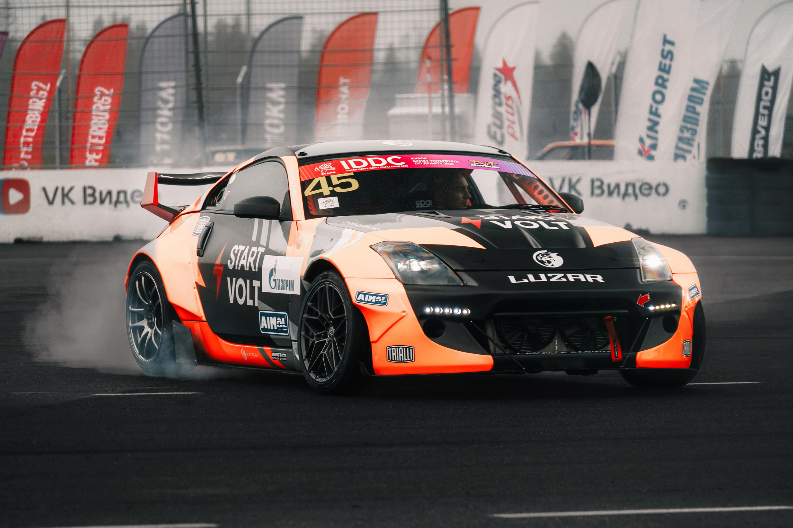 IDDC Этап 2: Бетонный Колизей и блогеры в деле