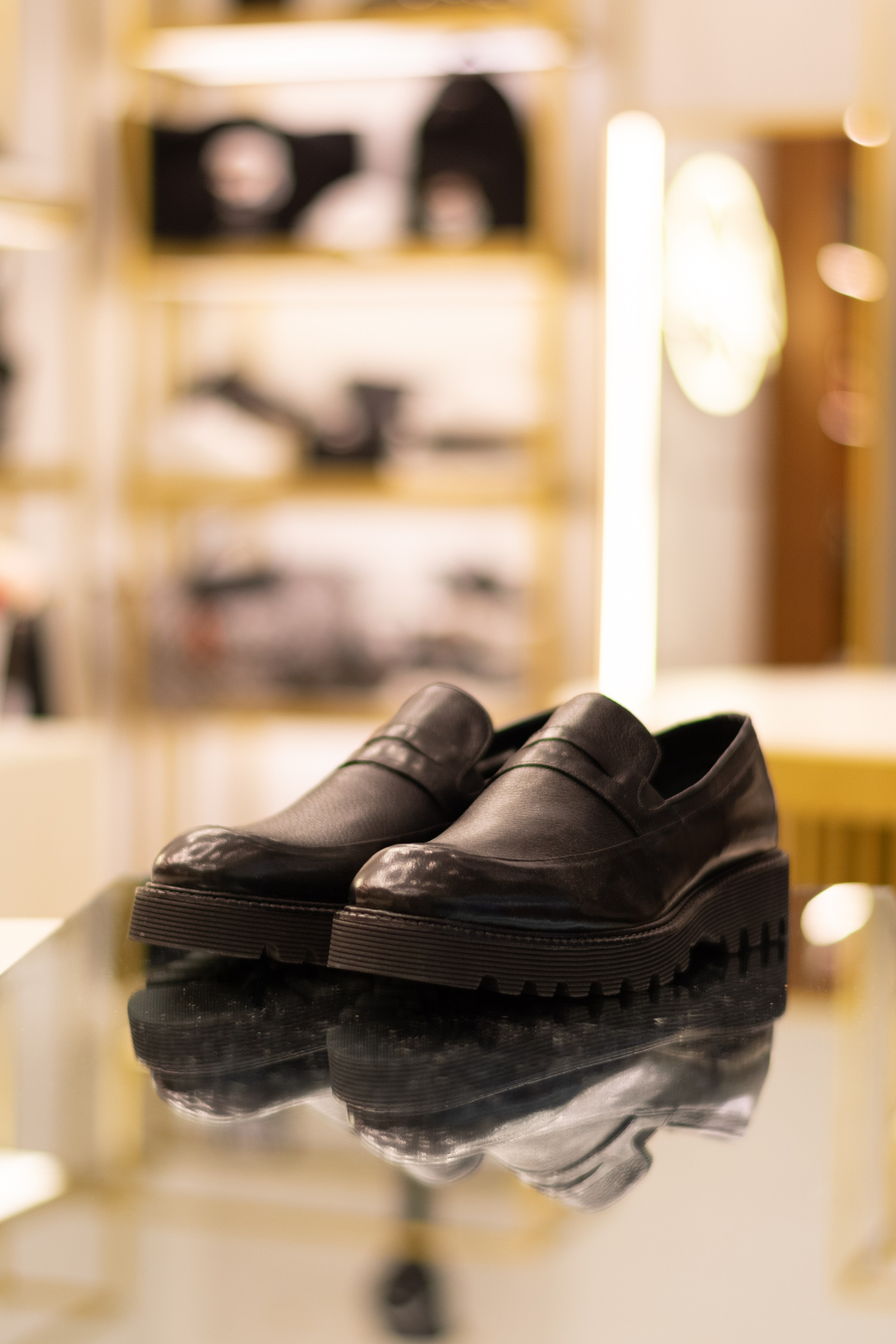 Для организаций. Предметная фотосессия для обувного магазина Capsula. Фотограф/видеограф Богдан Голованов