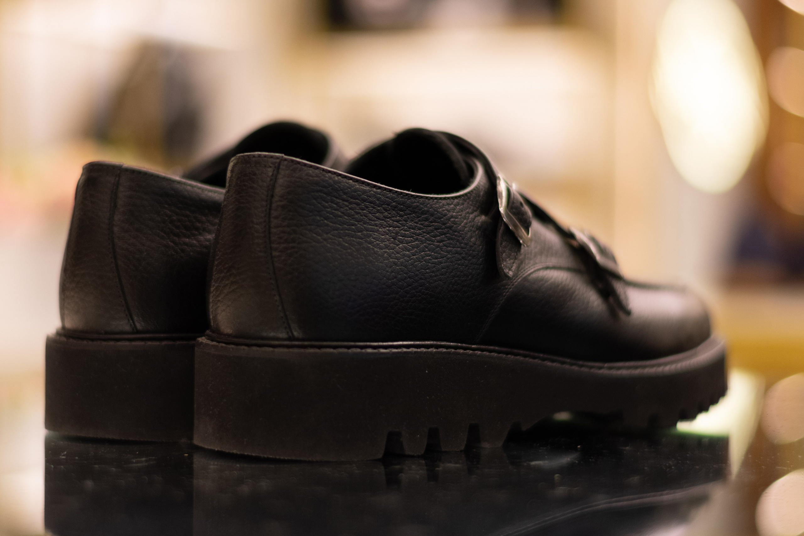 Для организаций. Предметная фотосессия для обувного магазина Capsula. Фотограф/видеограф Богдан Голованов