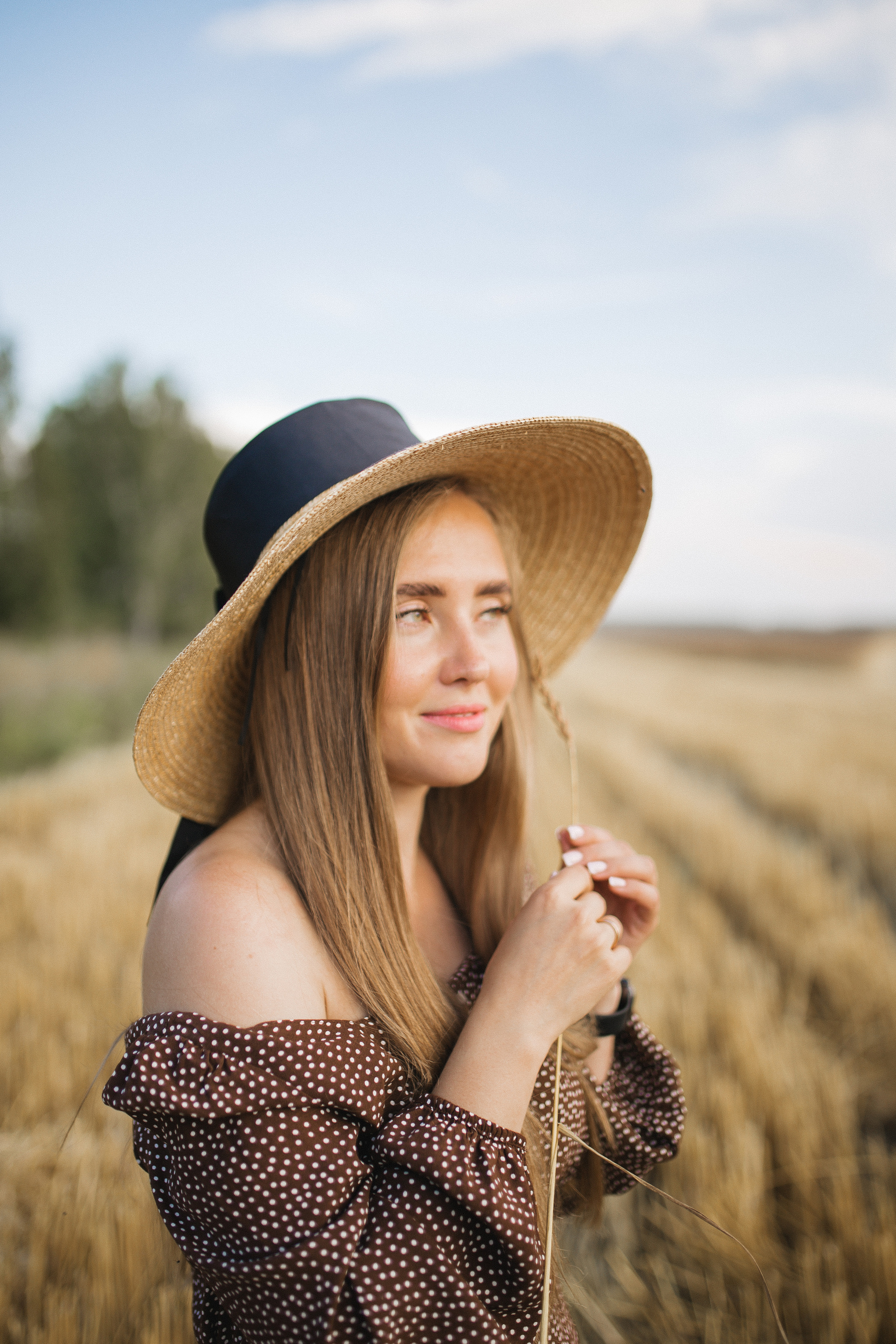 Вика Саша Алиса поле. Семейный и свадебный фотограф в Екатеринбурге Орлова Ирина