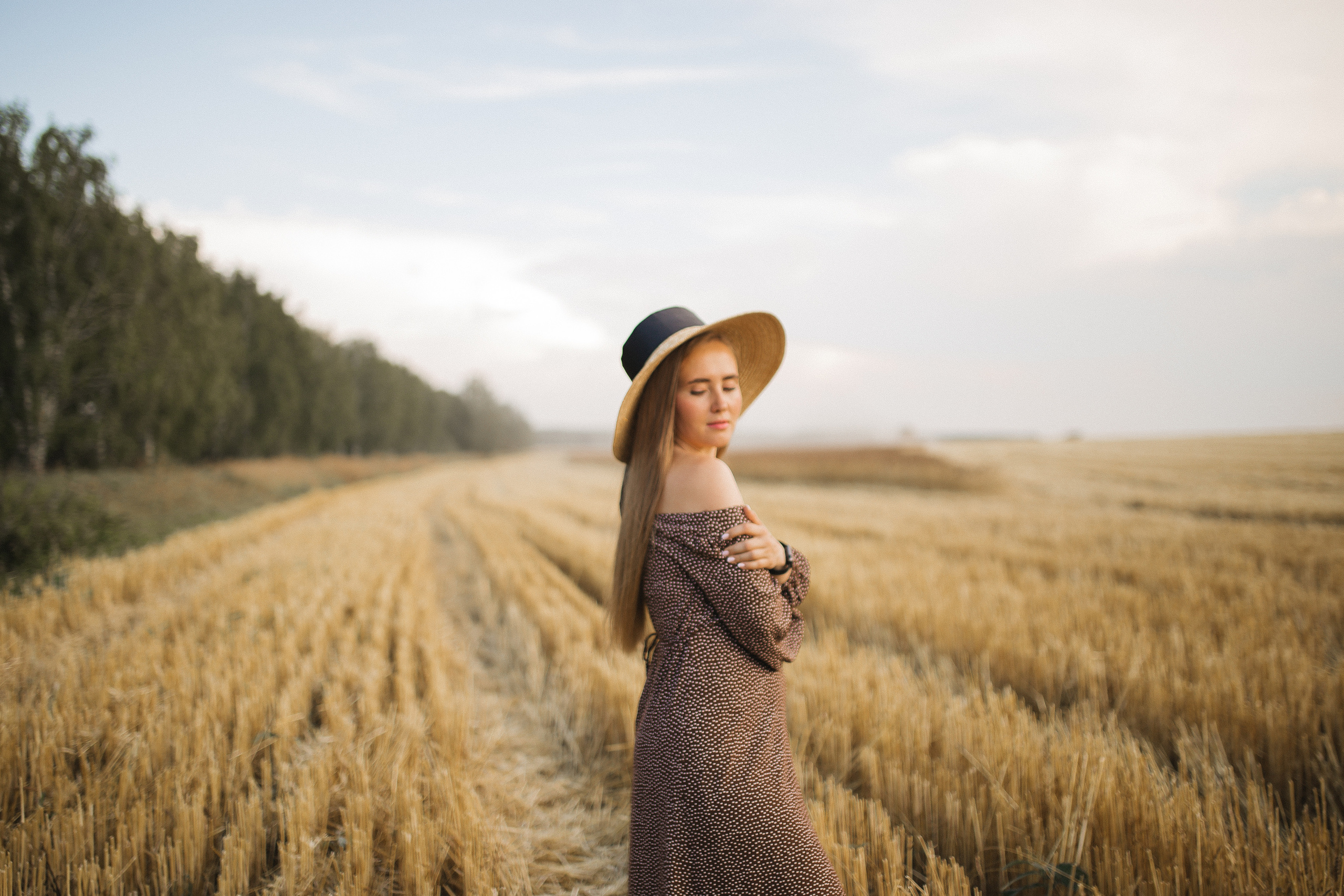 Вика Саша Алиса поле. Семейный и свадебный фотограф в Екатеринбурге Орлова Ирина