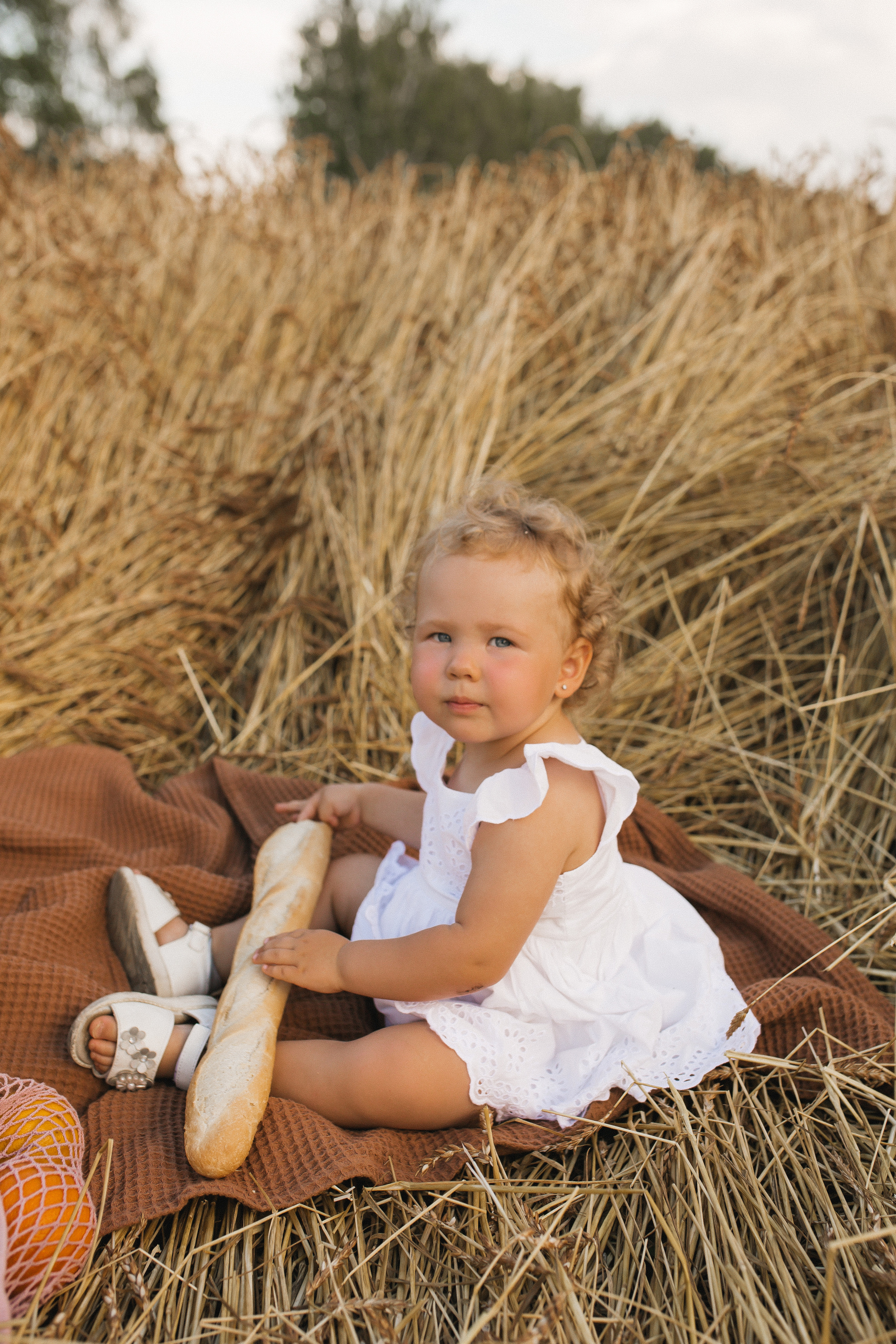 Вика Саша Алиса поле. Семейный и свадебный фотограф в Екатеринбурге Орлова Ирина