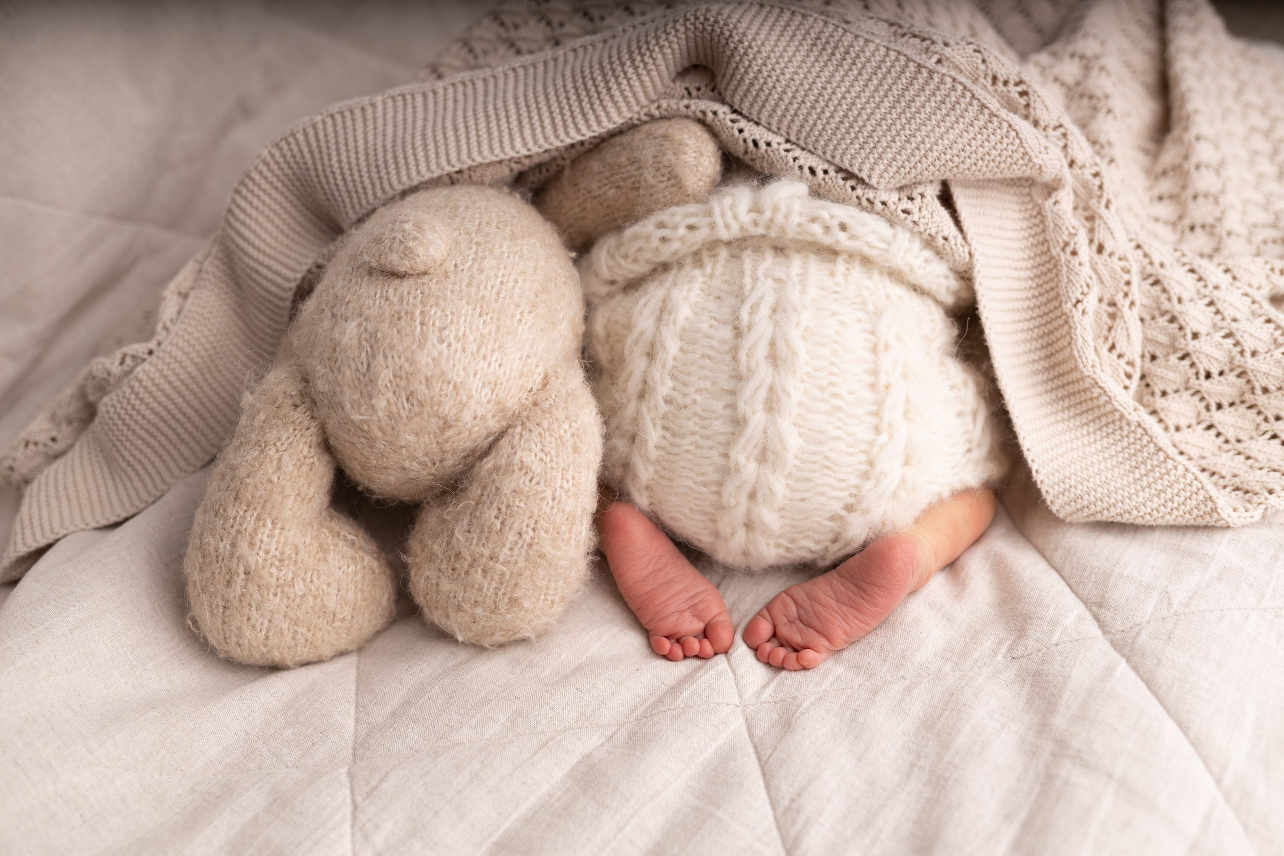 Newborn съемка в стиле Лайф. Фотограф новорожденных малышей в Омске и Омской области Эльвира Камаева