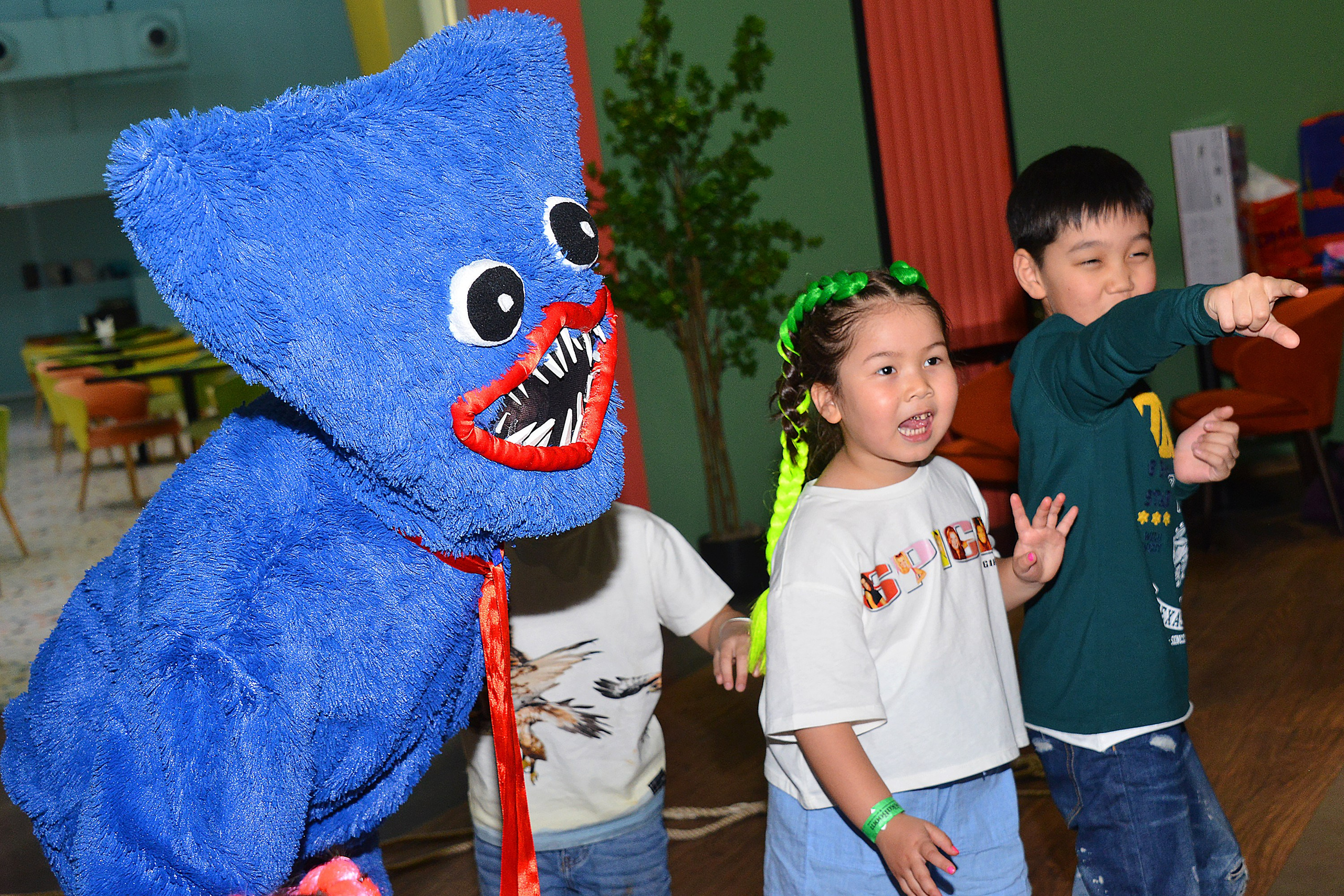 Дети-6 (Айлин-8 лет). Фотосъёмка. Фотограф Сергей Авдеев-семейный и детский фотограф в Алматы