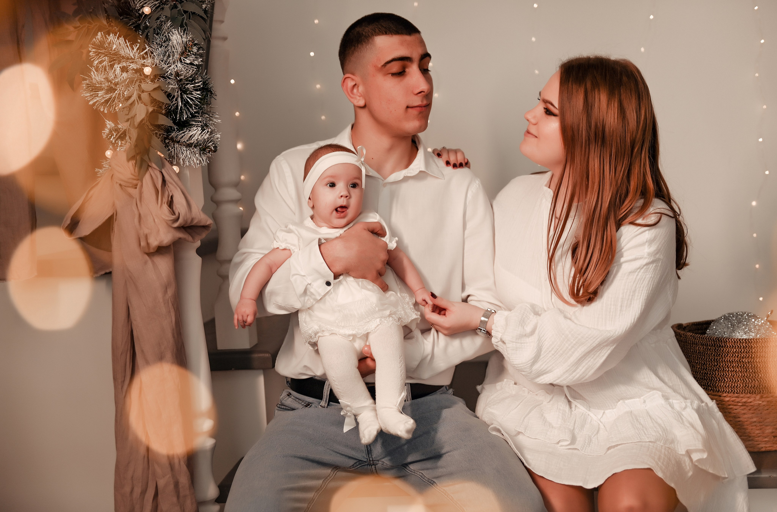 Новогодняя семейная. Свадебный, семейный, детский, контент фотограф в Омске Максим Ильин