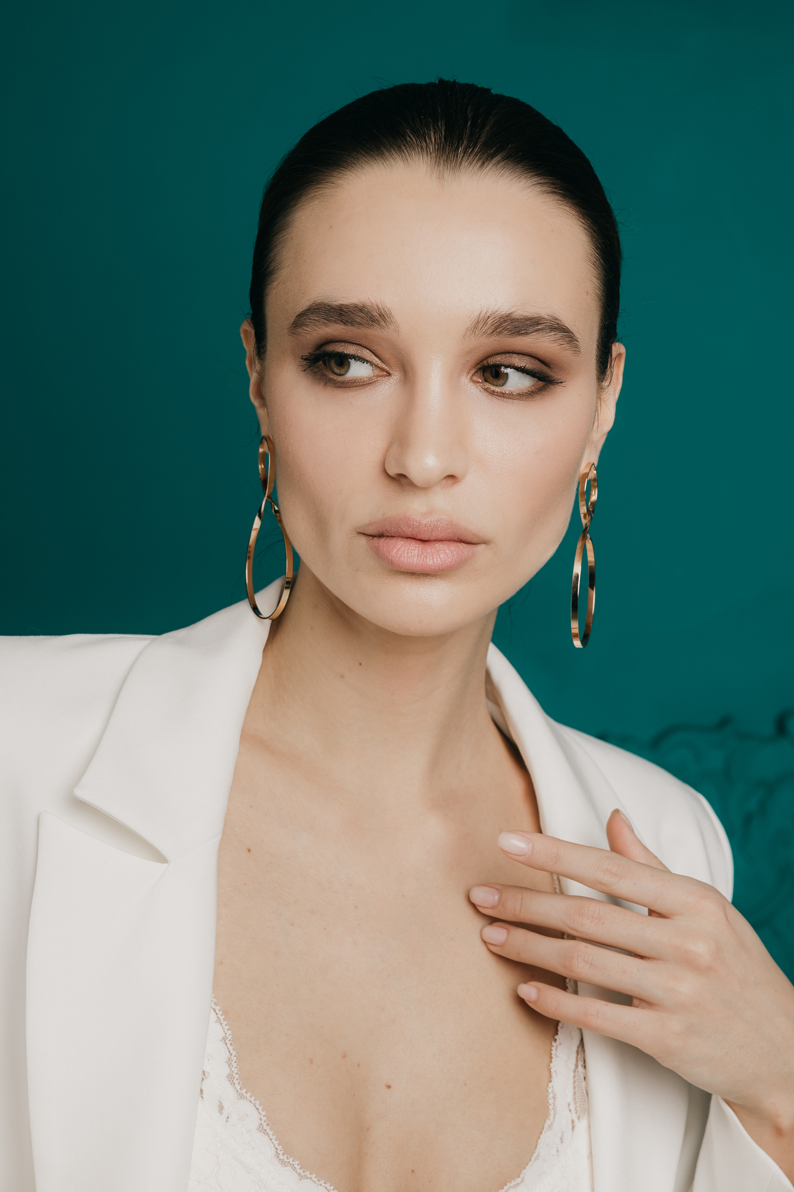 Портретная фотосессия девушки в студии. Свадебный фотограф в Москве Екатерина Гусева