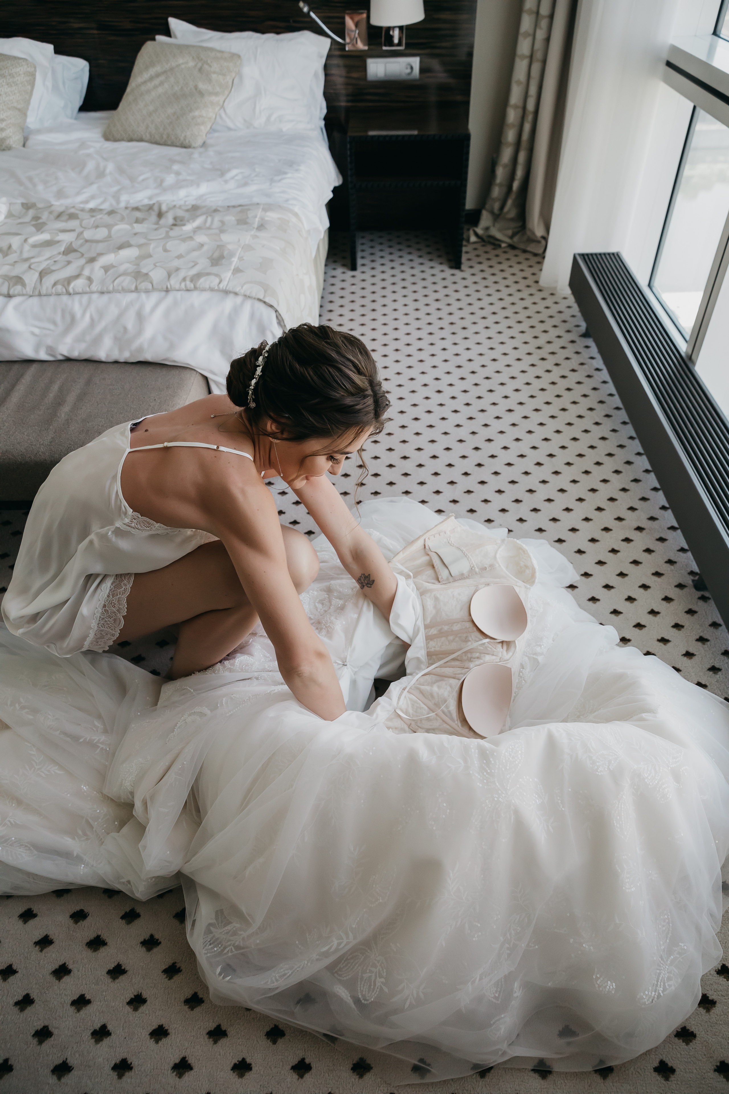 Свадебная фотосессия в отеле. Свадебный фотограф в Москве Екатерина Гусева